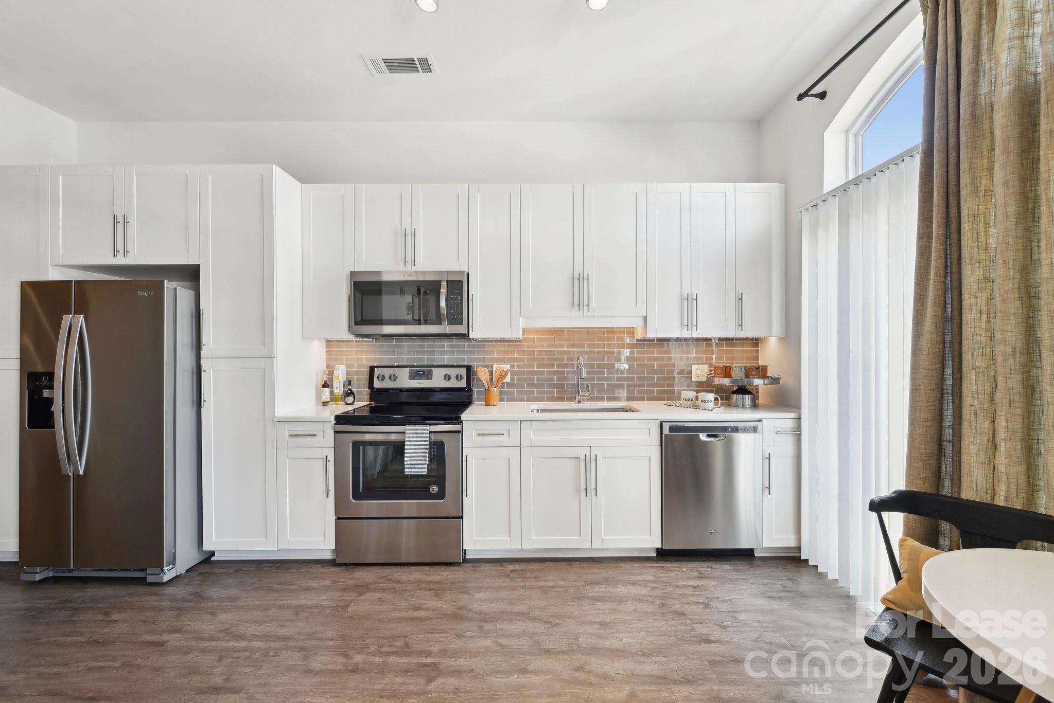 905 Kenilworth Avenue A4a Property Photo 33