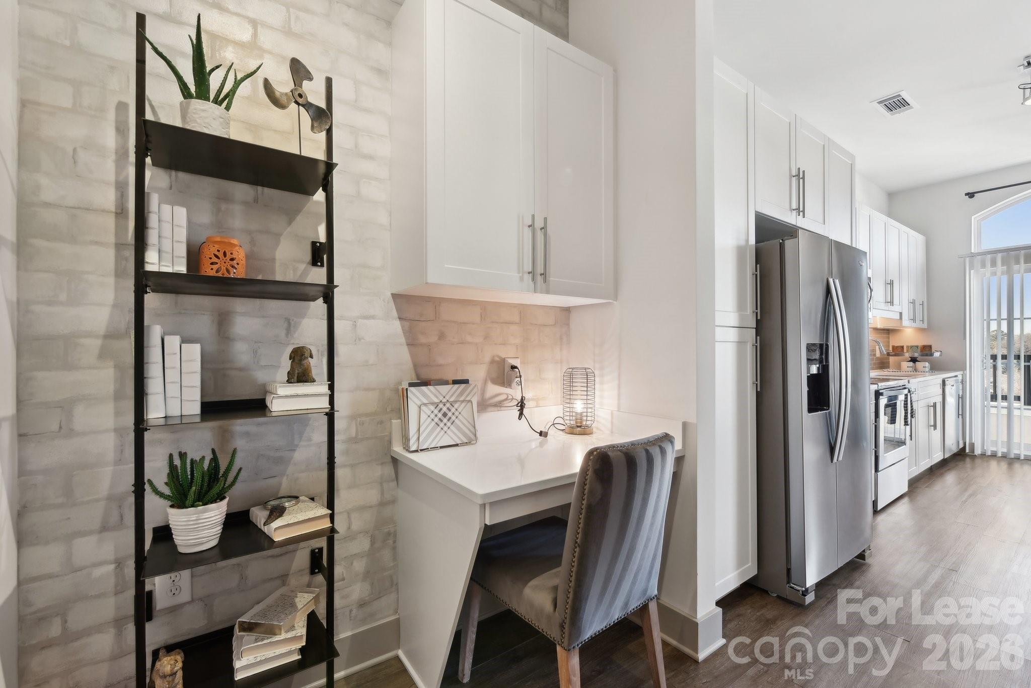 905 Kenilworth Avenue A4a Property Photo 34