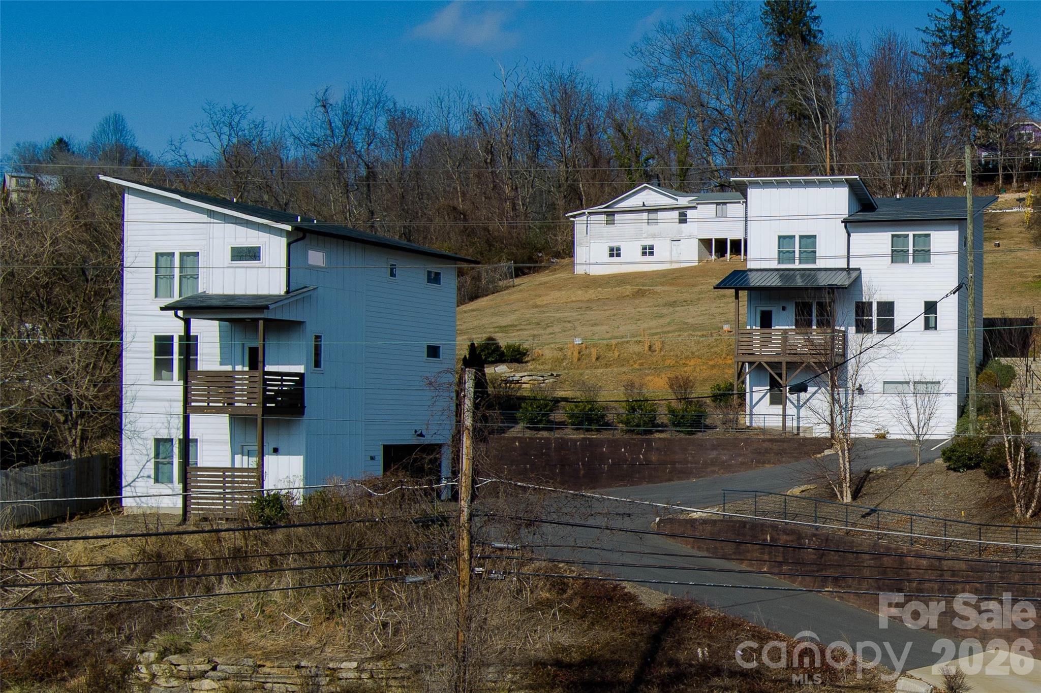 1057, 1061, 1063 Riverside Drive Property Photo 8