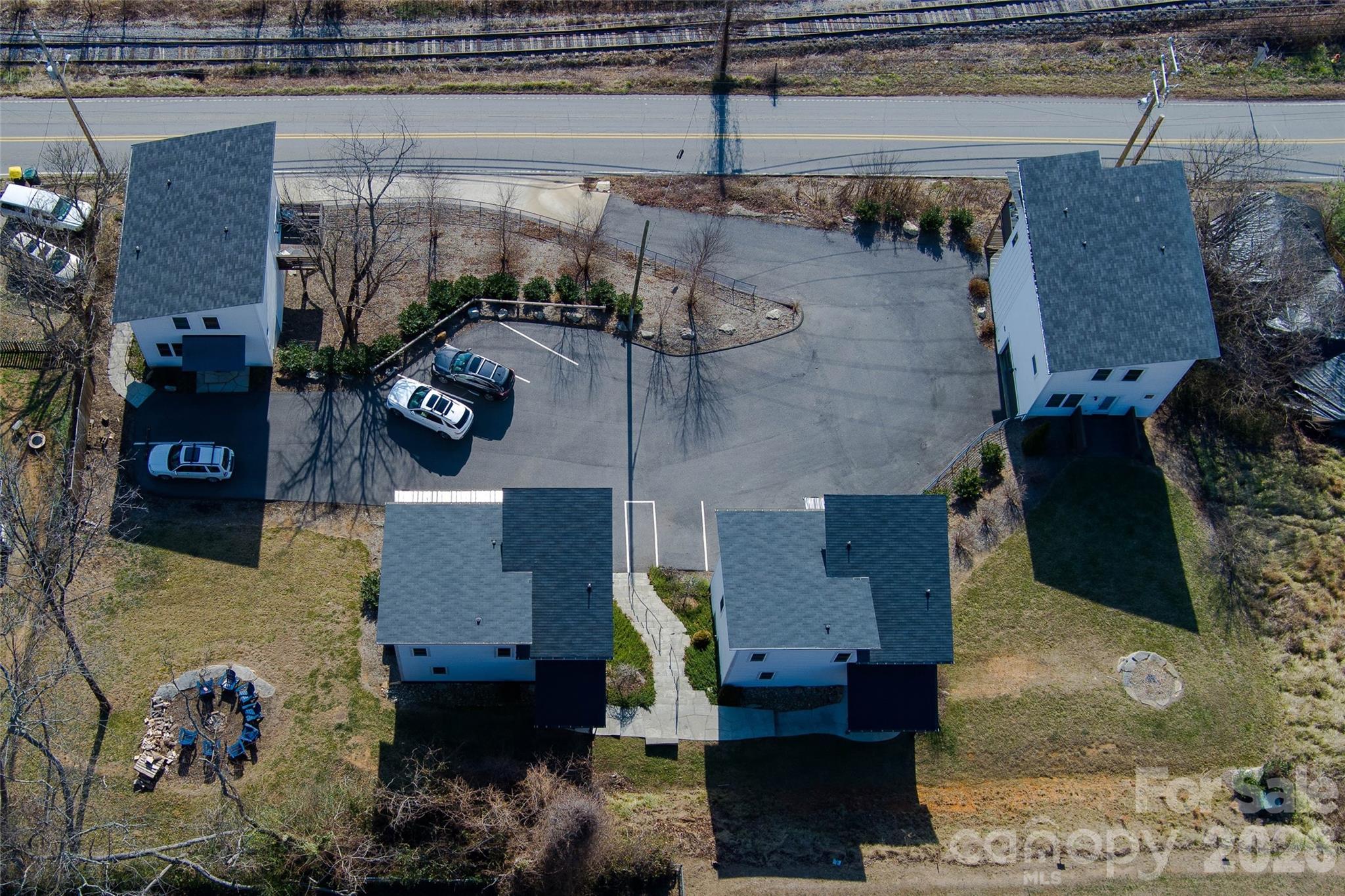 1057, 1061, 1063 Riverside Drive Property Photo 11