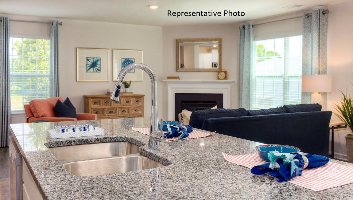 1410 Mammoth Road Property Photo 8