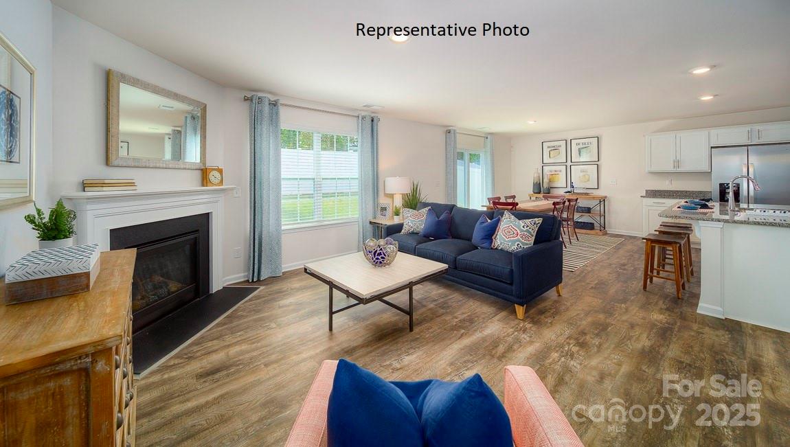 1410 Mammoth Road Property Photo 11
