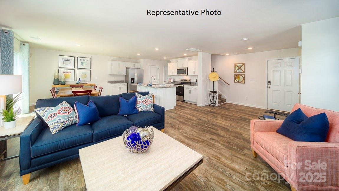 1410 Mammoth Road Property Photo 12