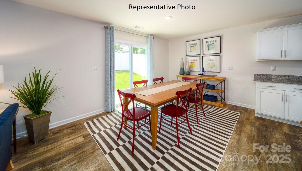 1410 Mammoth Road Property Photo 13