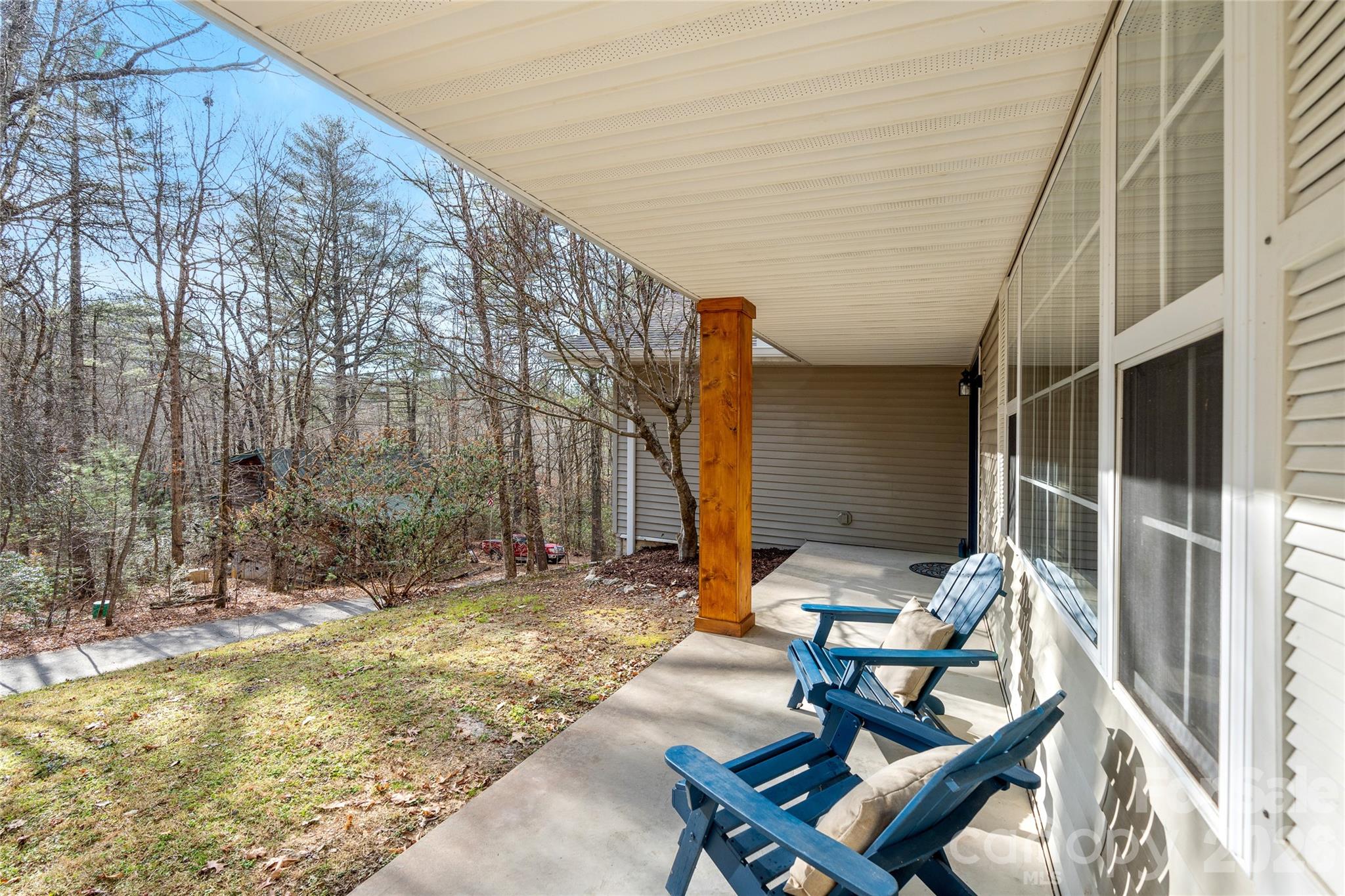 177 Country Road Property Photo 7