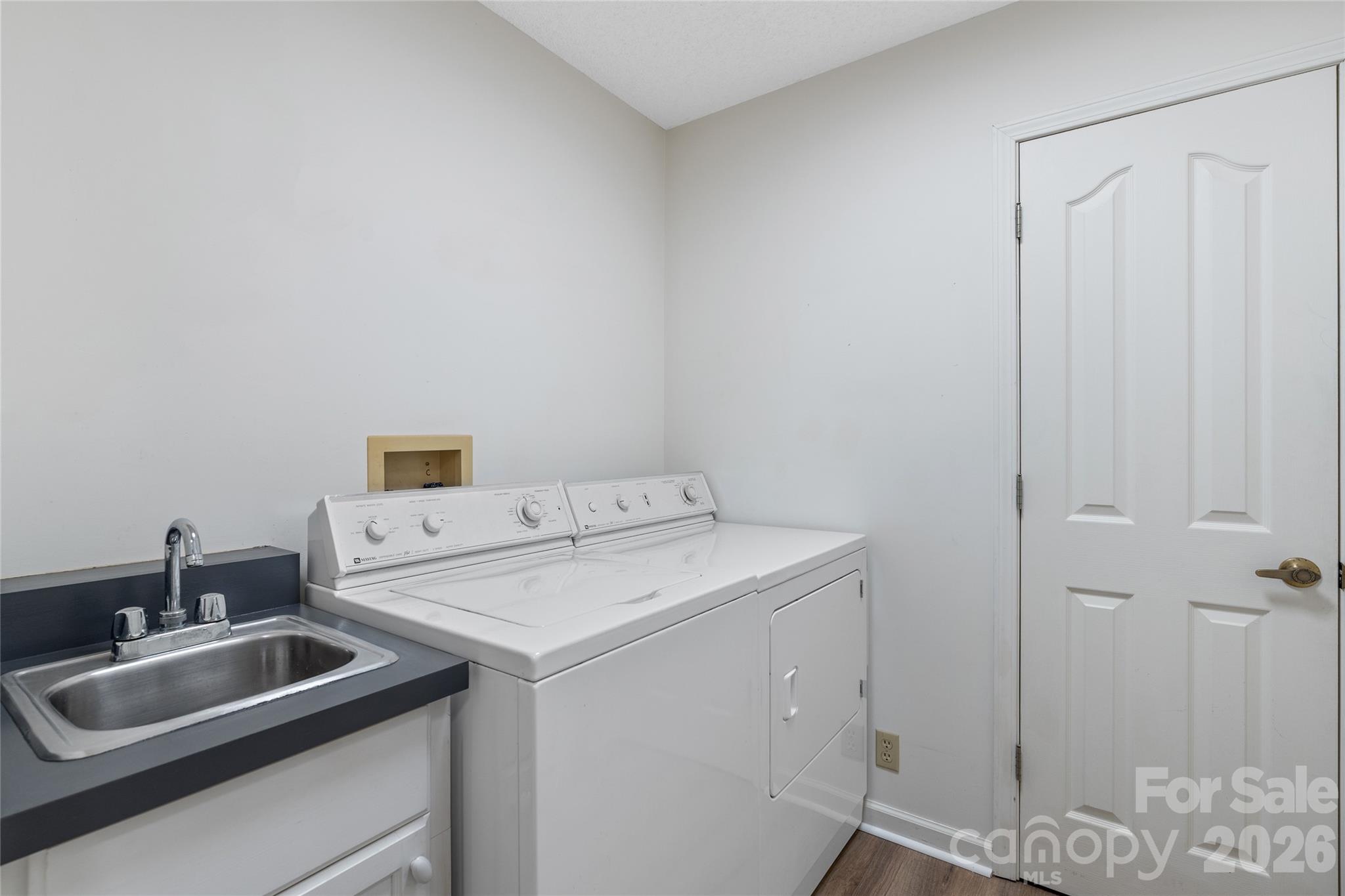 177 Country Road Property Photo 27