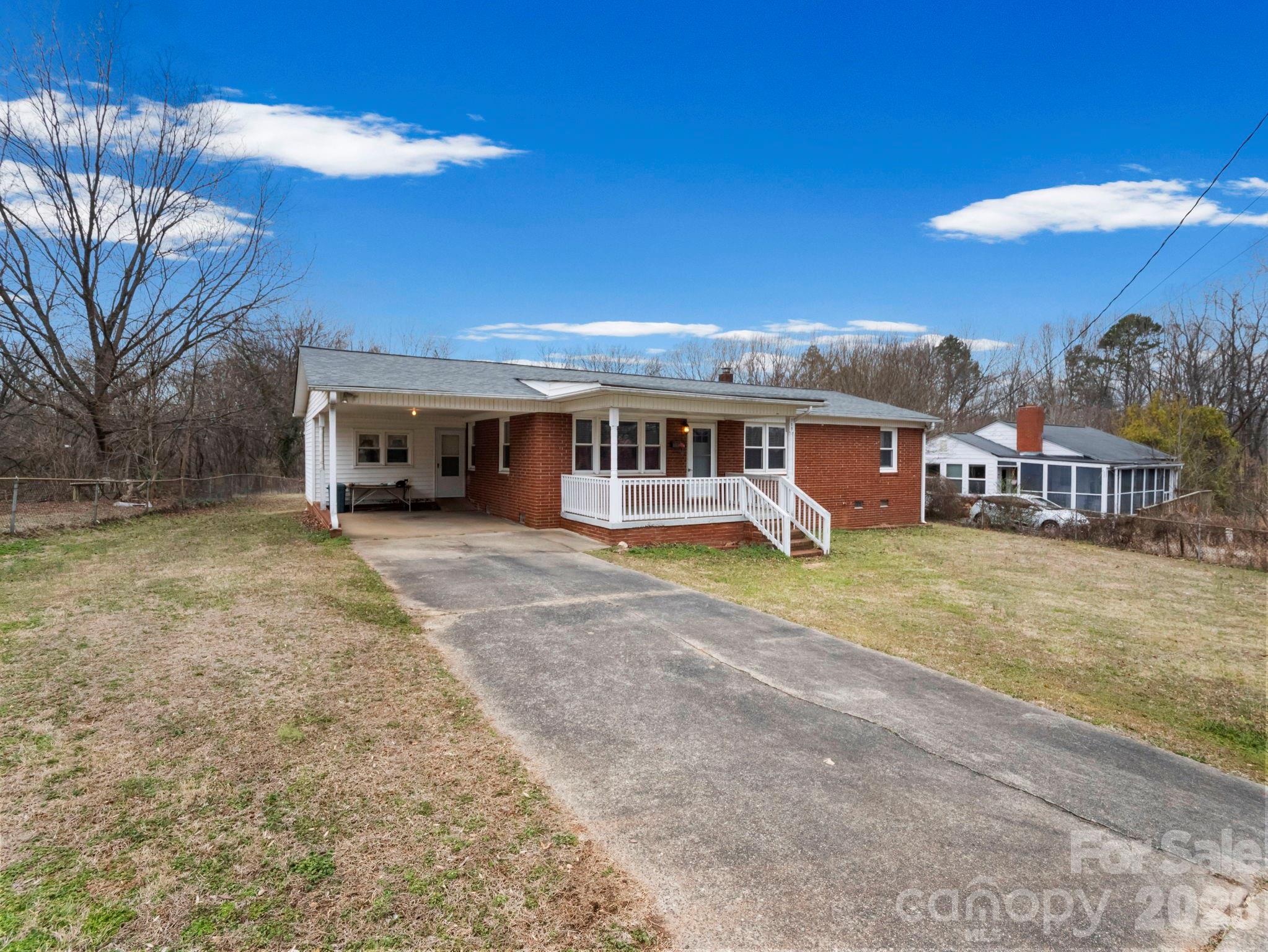 309 Green Street Property Photo 2