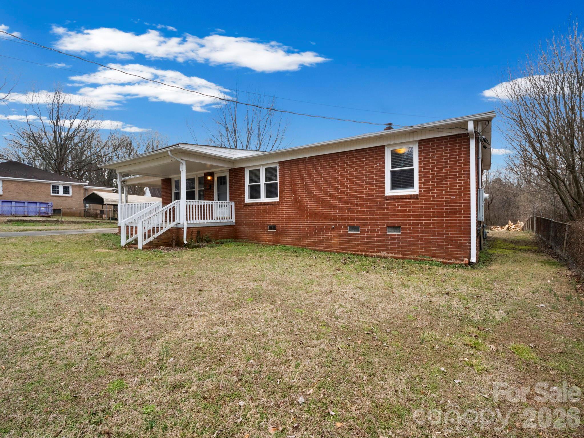 309 Green Street Property Photo 4