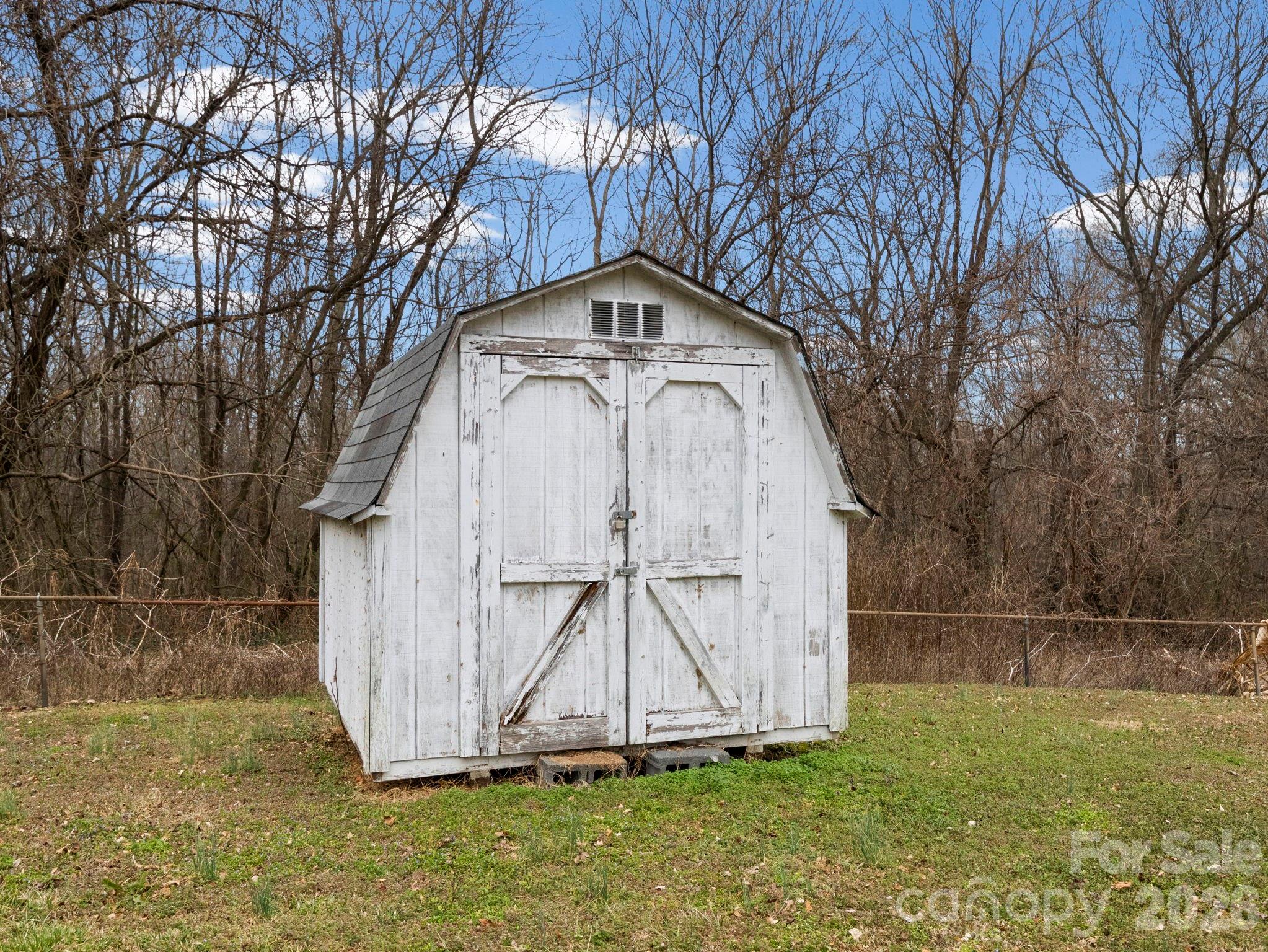 309 Green Street Property Photo 7