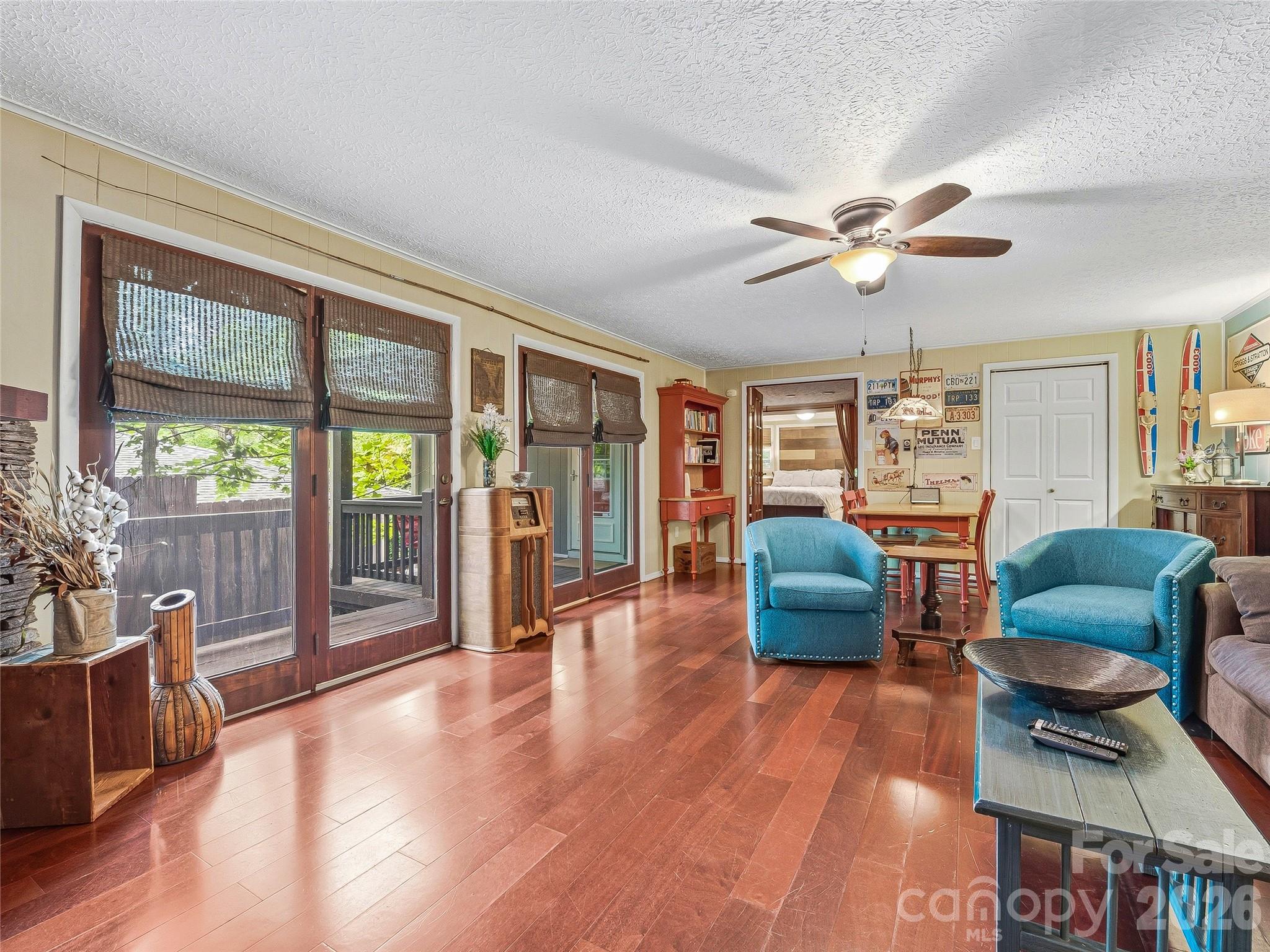 416 S Cherokee Avenue Property Photo 35