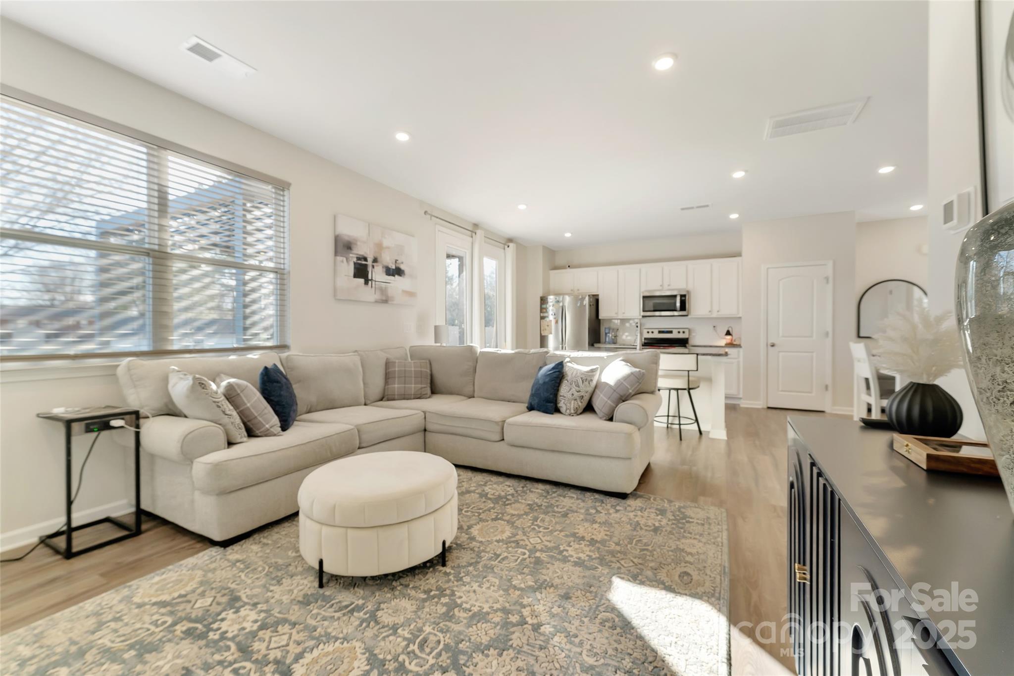 2144 Blue Sky Meadows Drive Property Photo 16