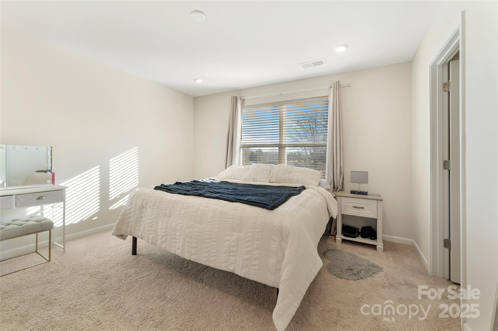 2144 Blue Sky Meadows Drive Property Photo 25