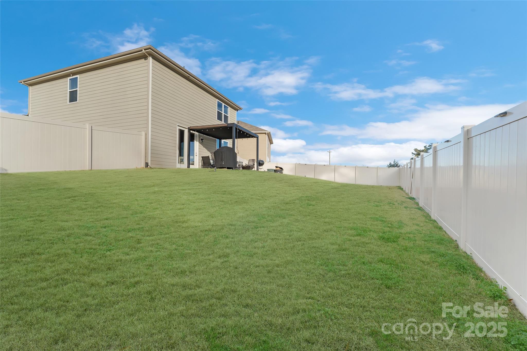 2144 Blue Sky Meadows Drive Property Photo 32