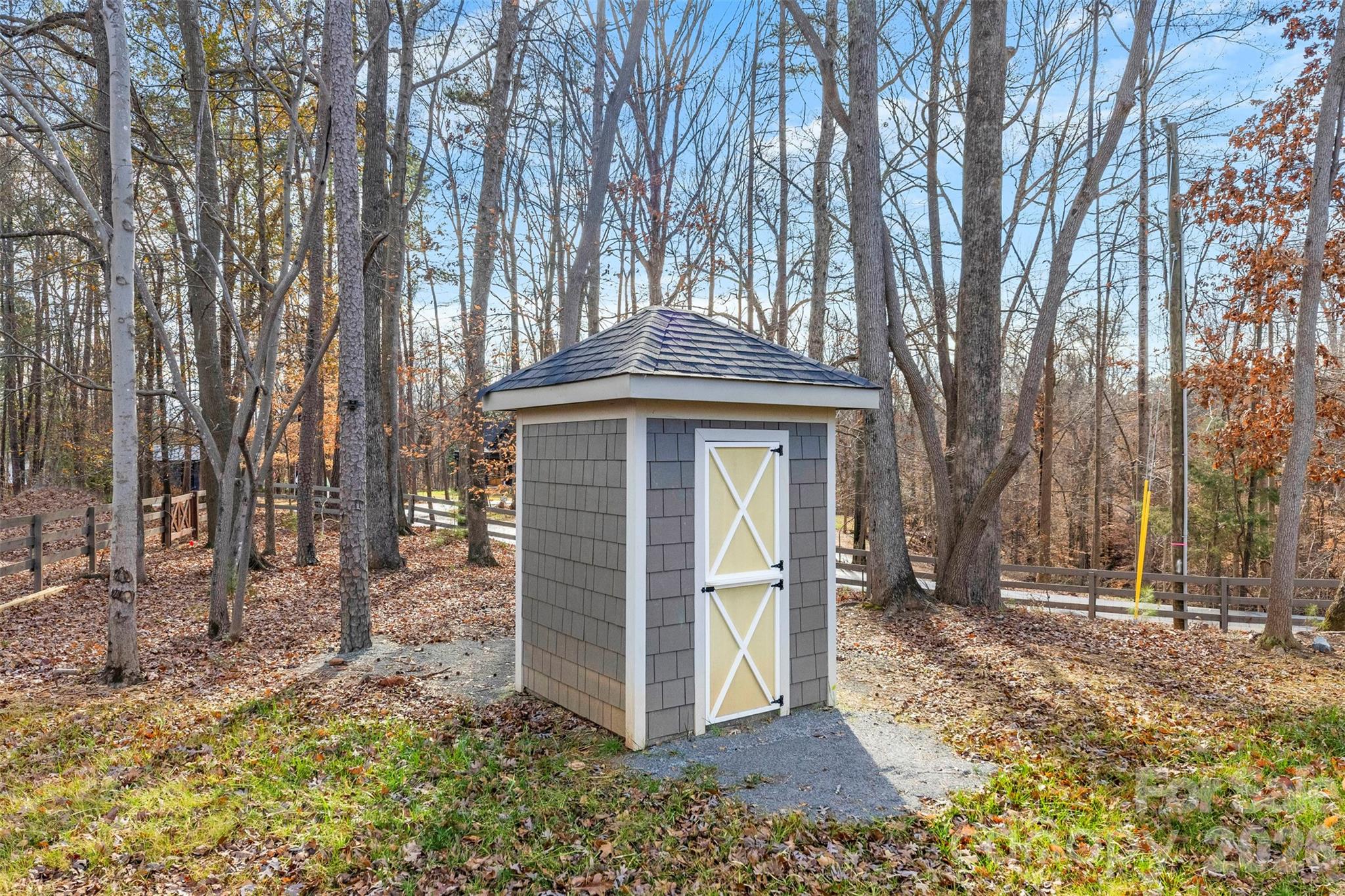 516 Lands End Trail Property Photo 41