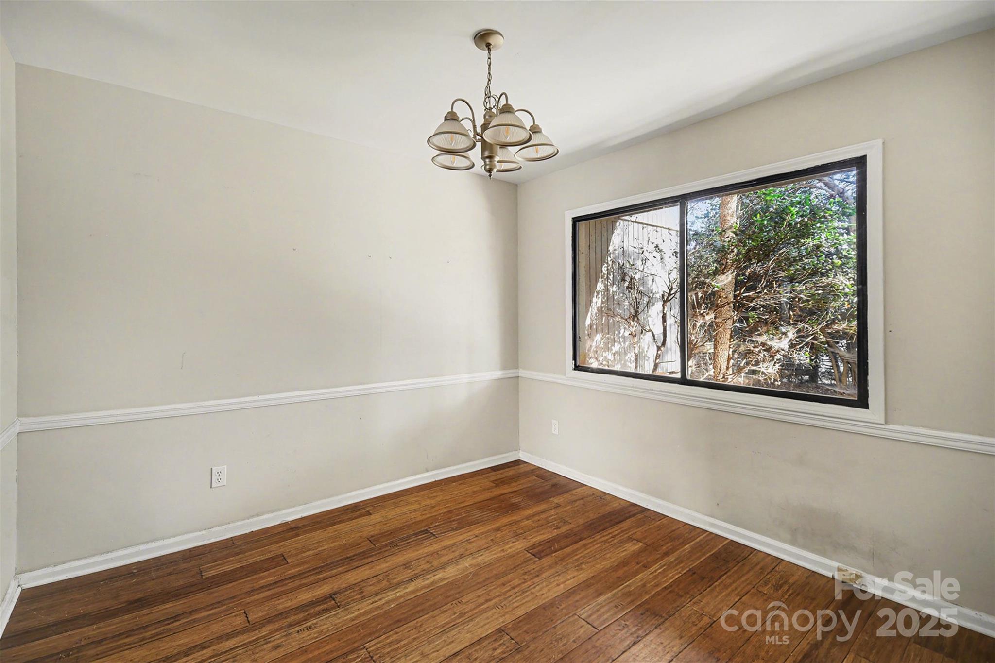 7913 Horse Chestnut Lane Property Photo 19