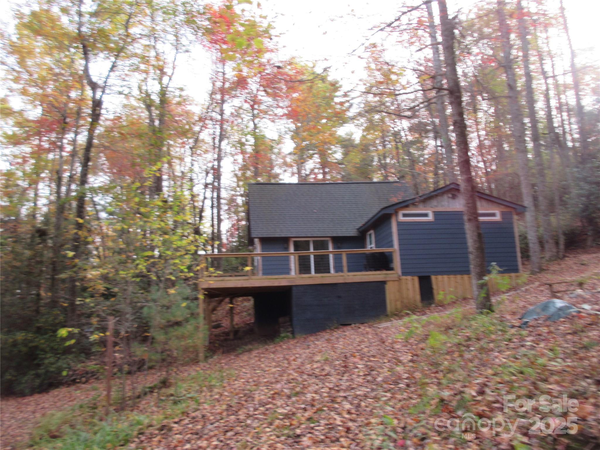 30 Rainbow Lake Circle Property Photo 3