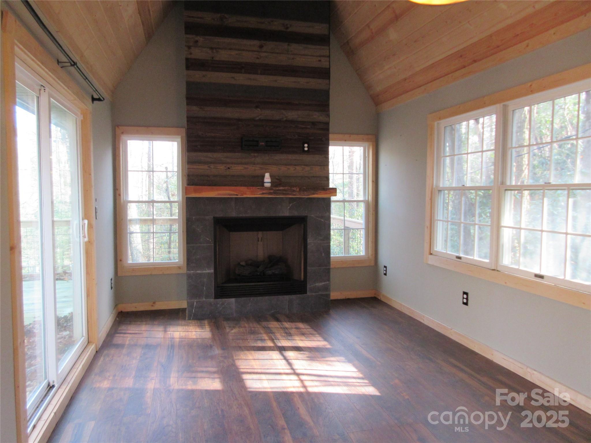 30 Rainbow Lake Circle Property Photo 10