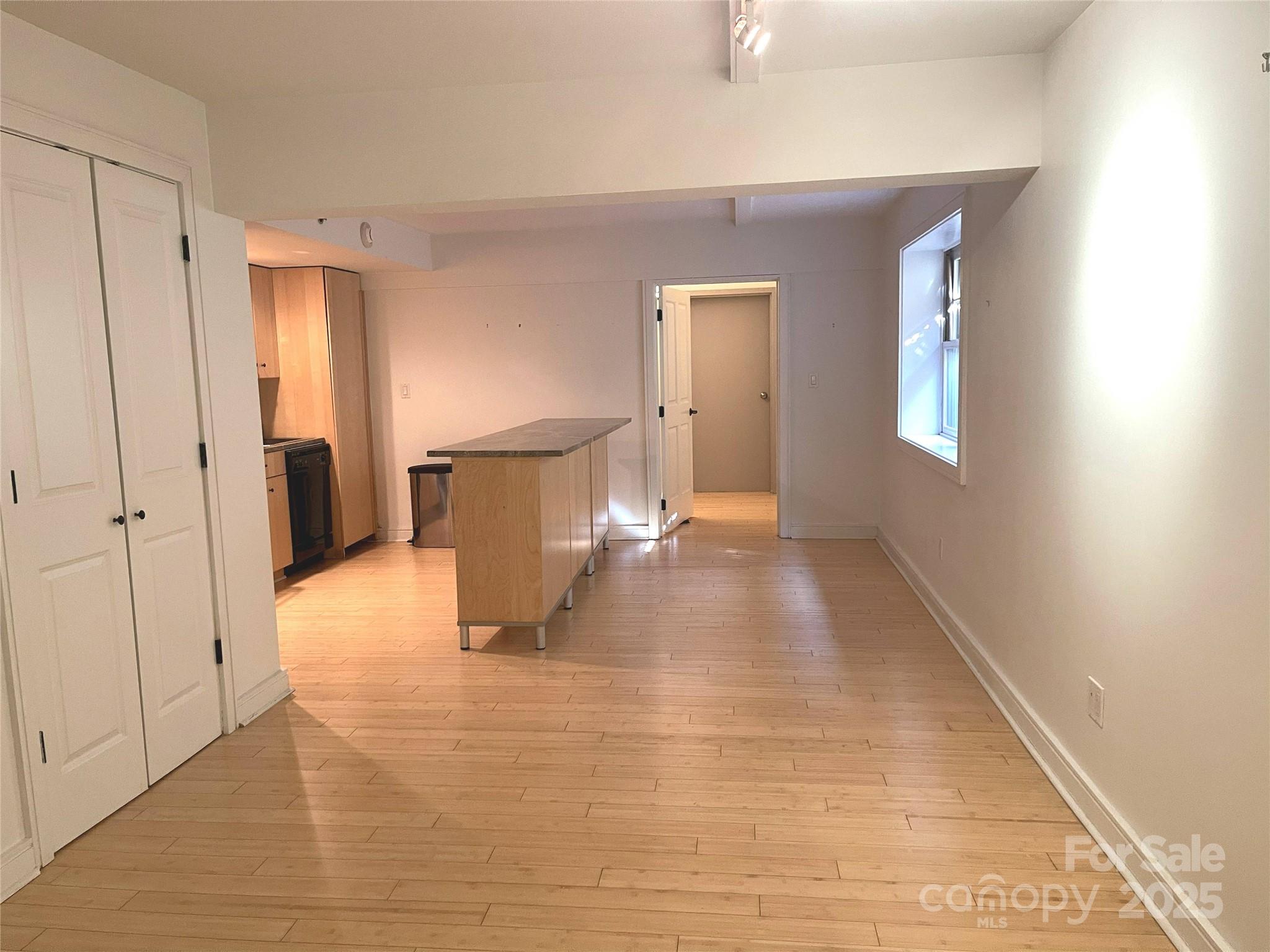 37 Hiawassee Street W106 Property Photo 7