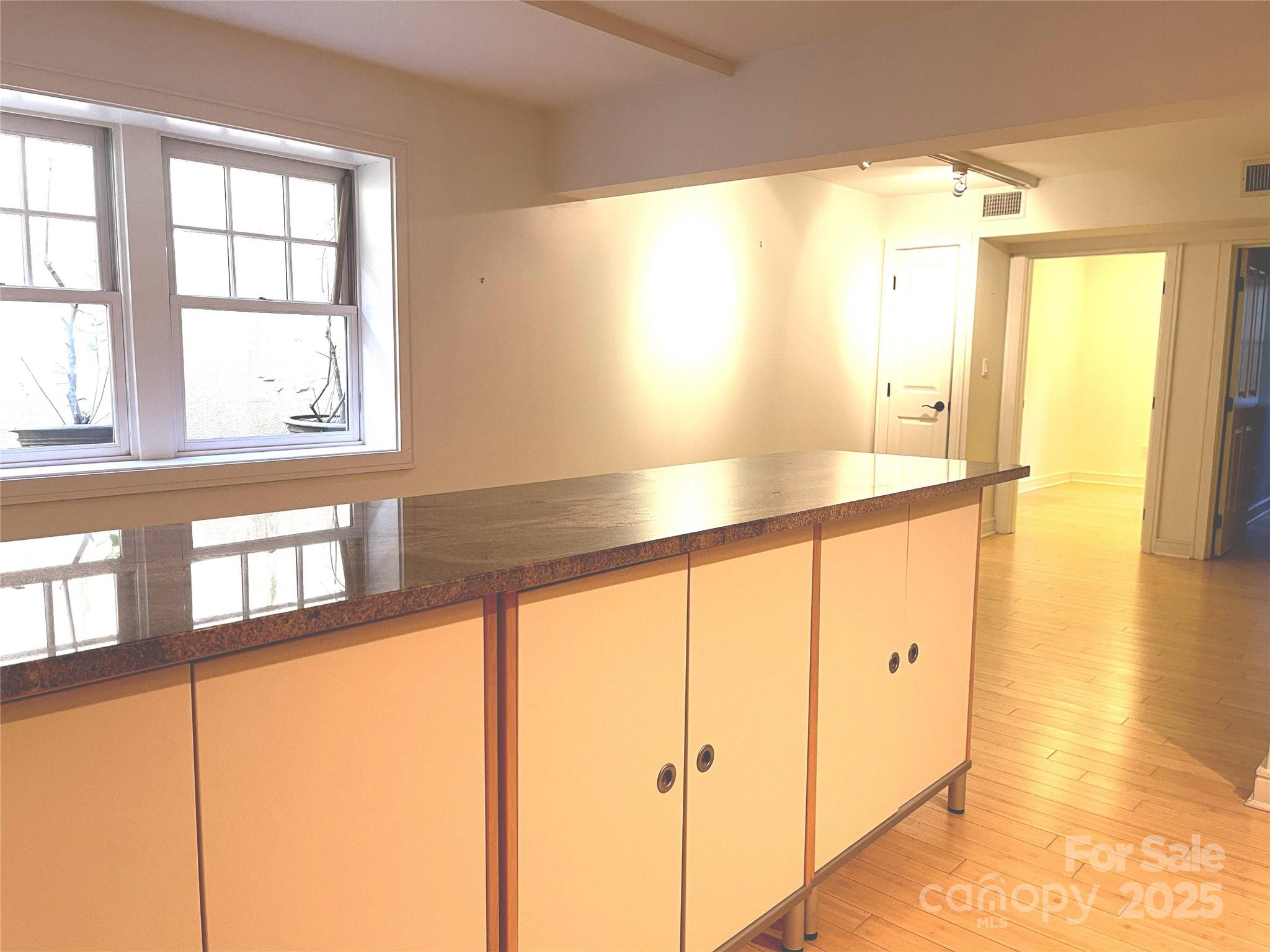 37 Hiawassee Street W106 Property Photo 13