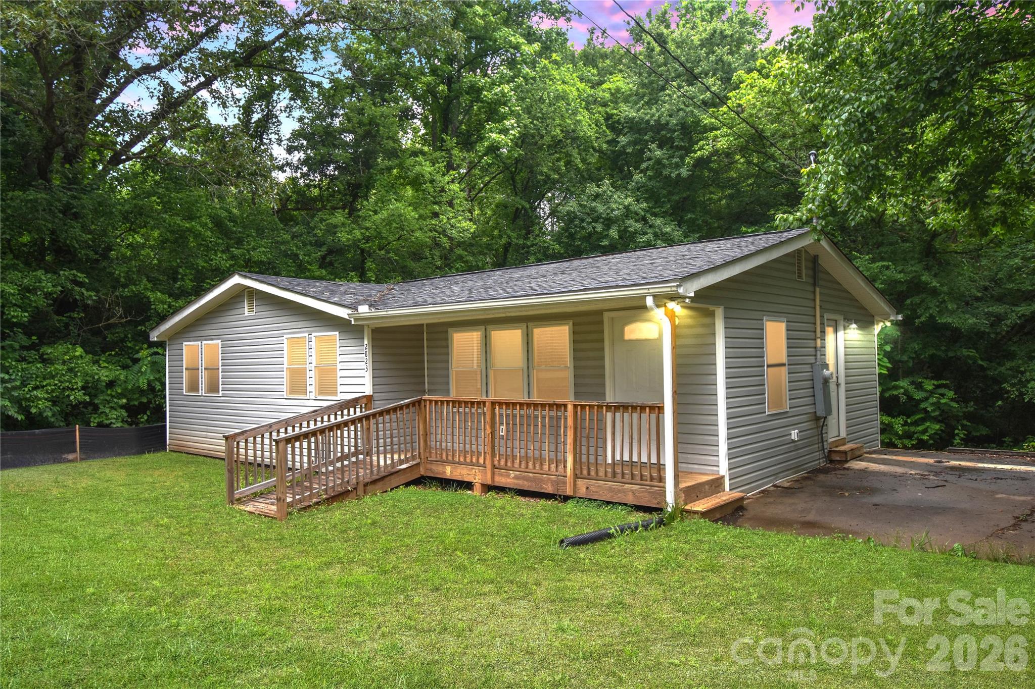 2823 Jt Posse Drive Property Photo 1