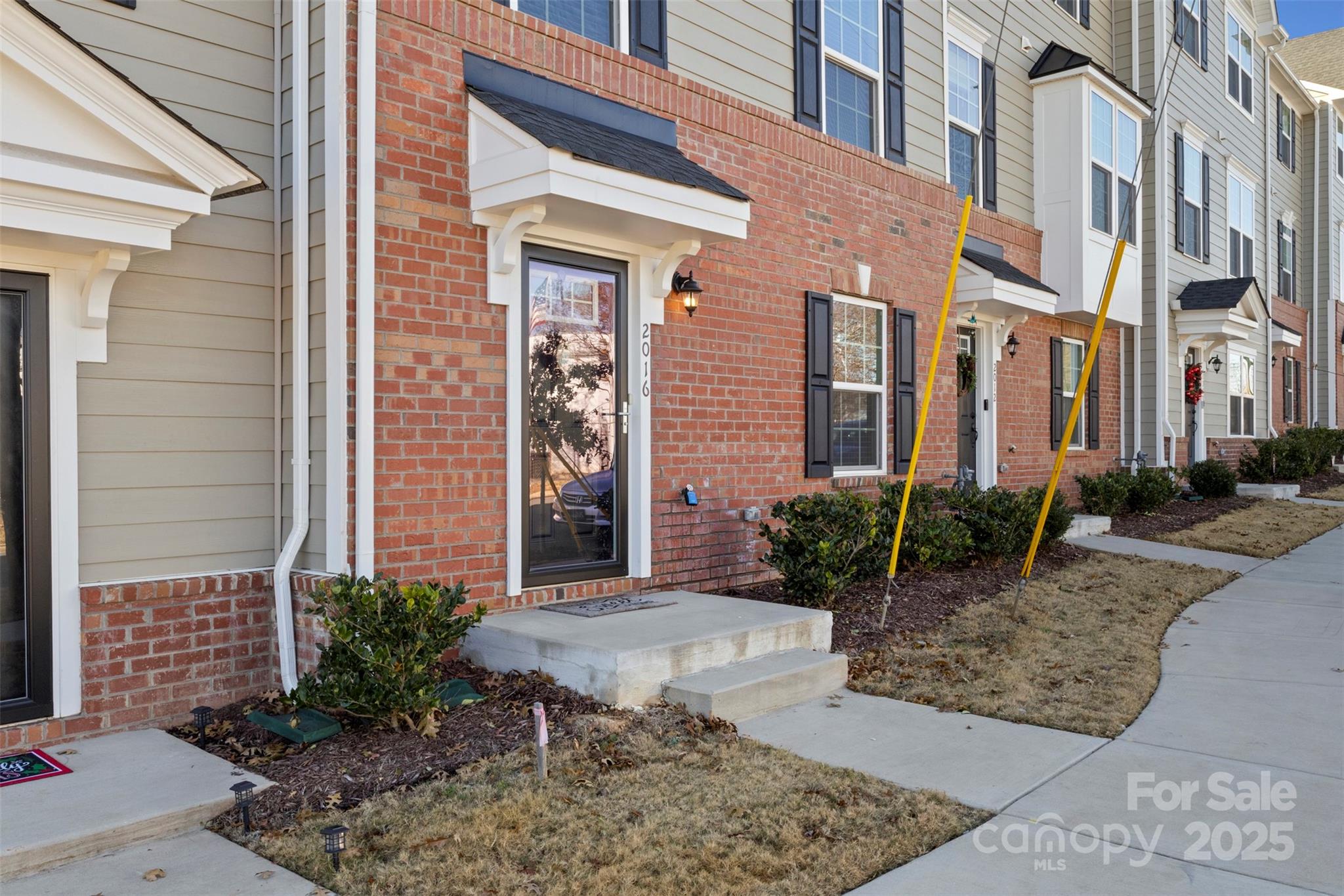 2016 Tupelo Grove Lane Property Photo 3