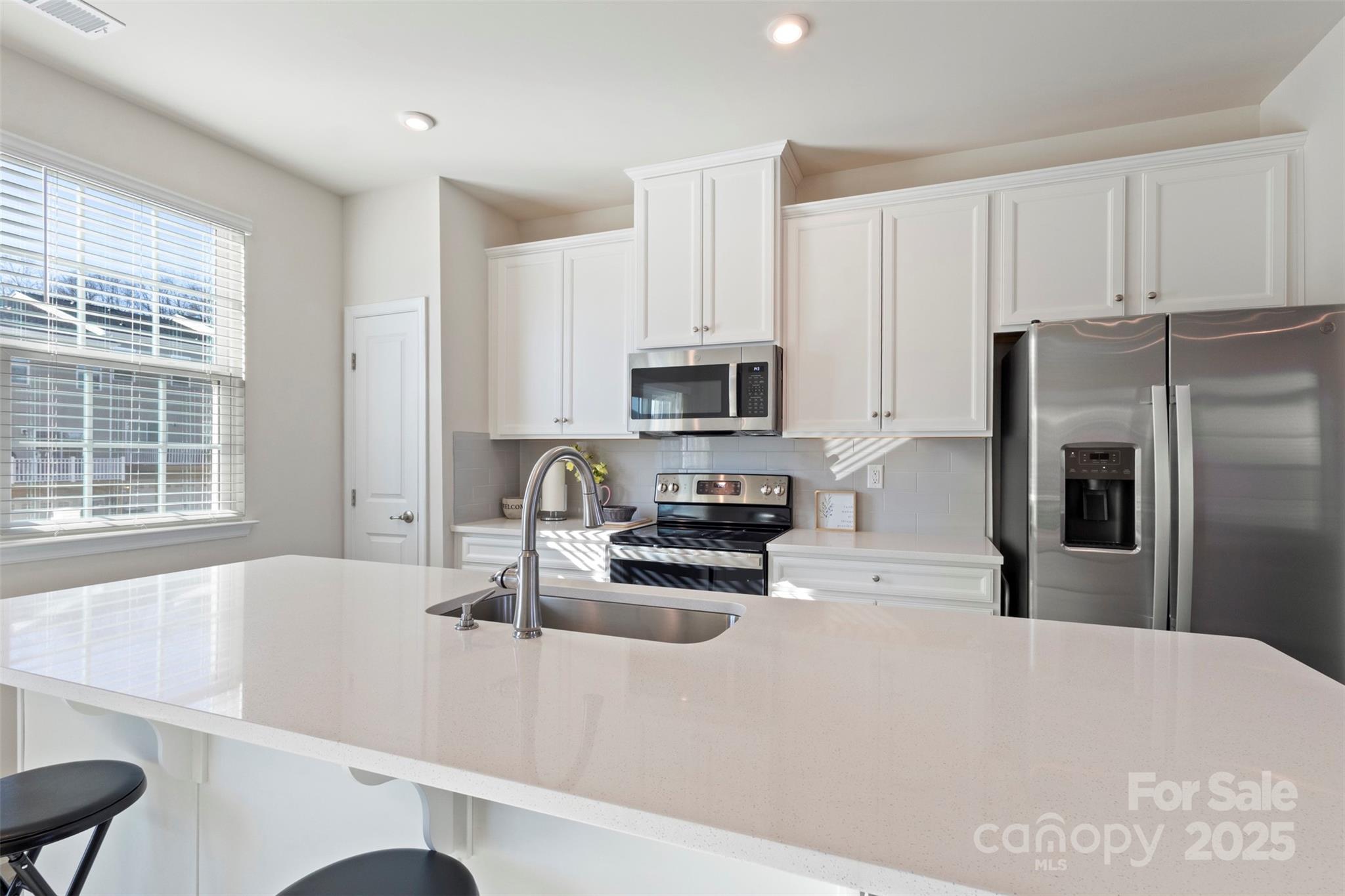 2016 Tupelo Grove Lane Property Photo 10