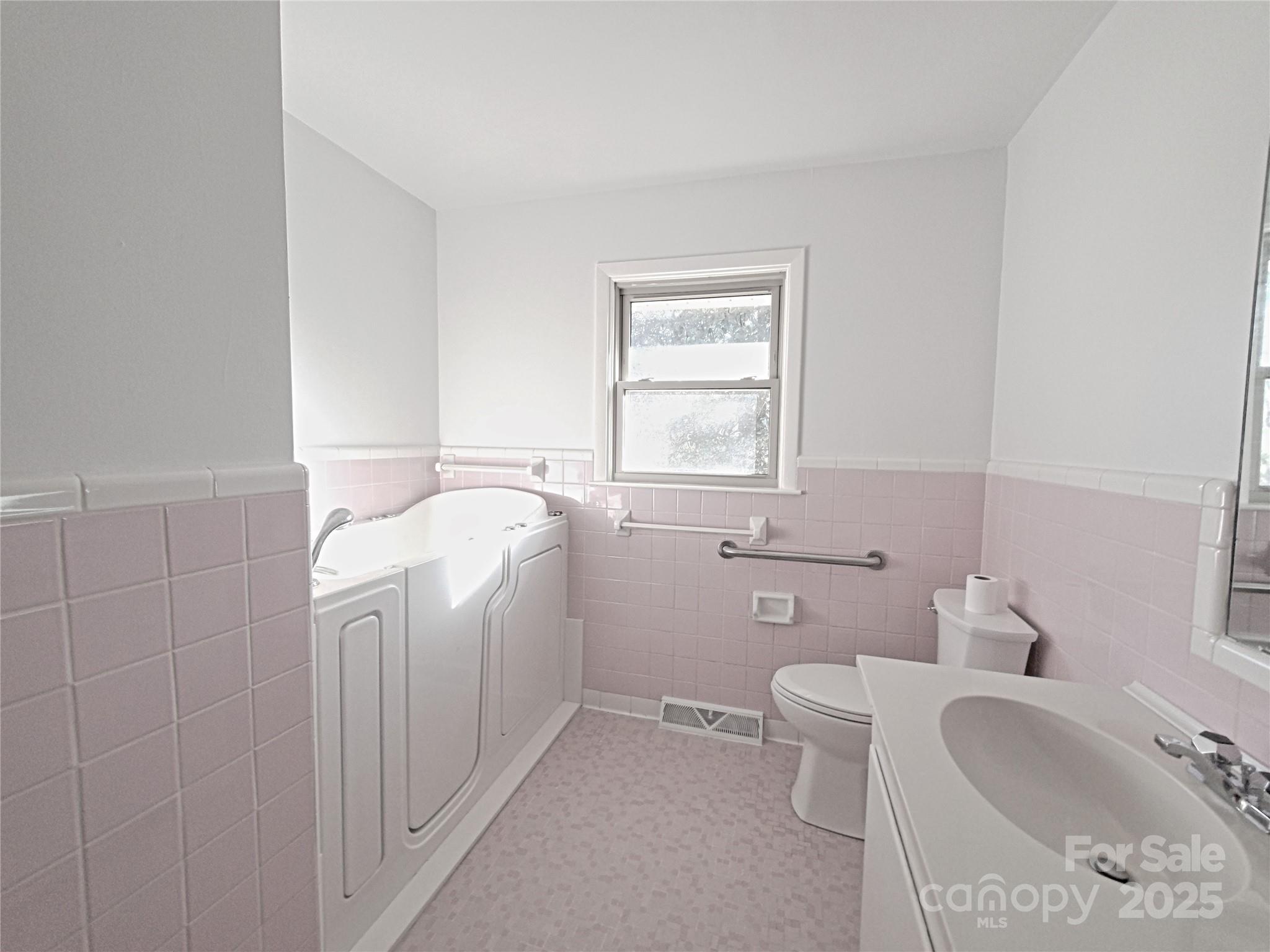 1303 Hunt Street Property Photo 7