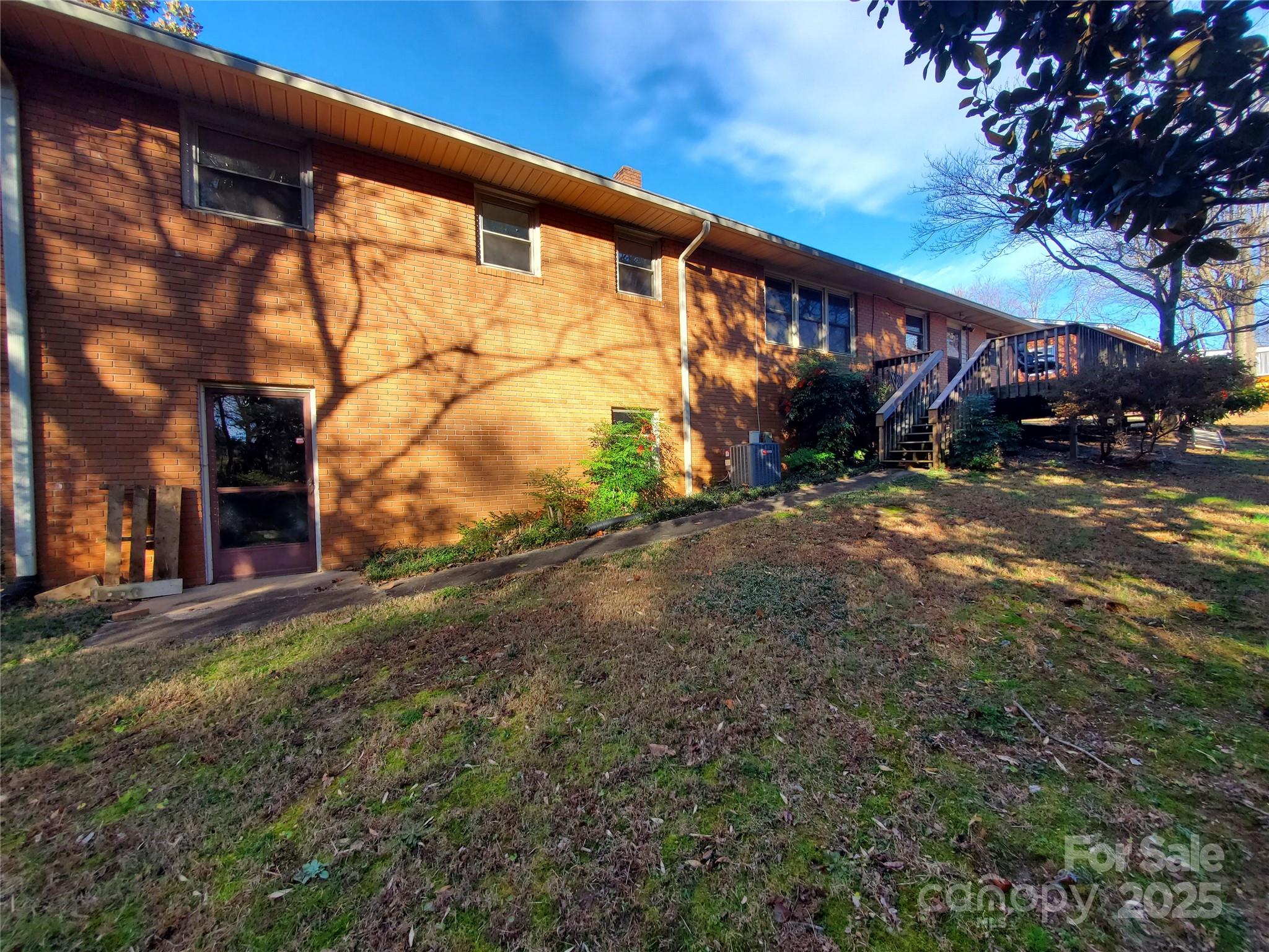 1303 Hunt Street Property Photo 12