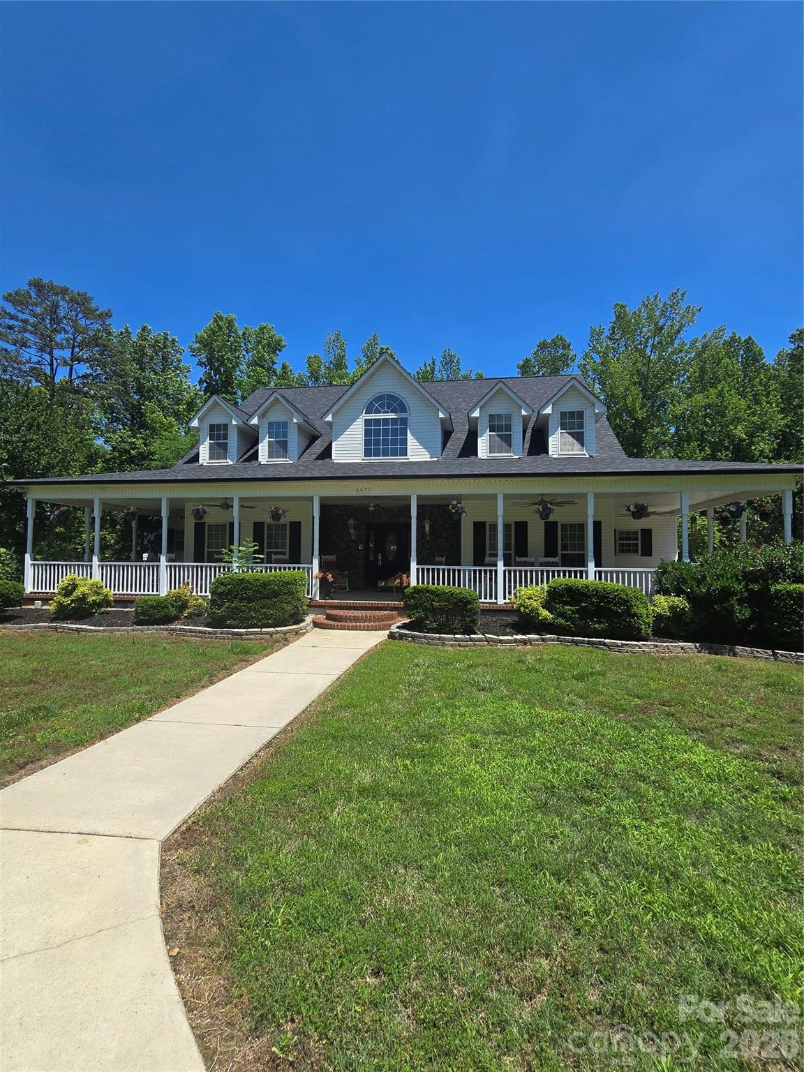 6650 Dellwood Drive Property Photo 1