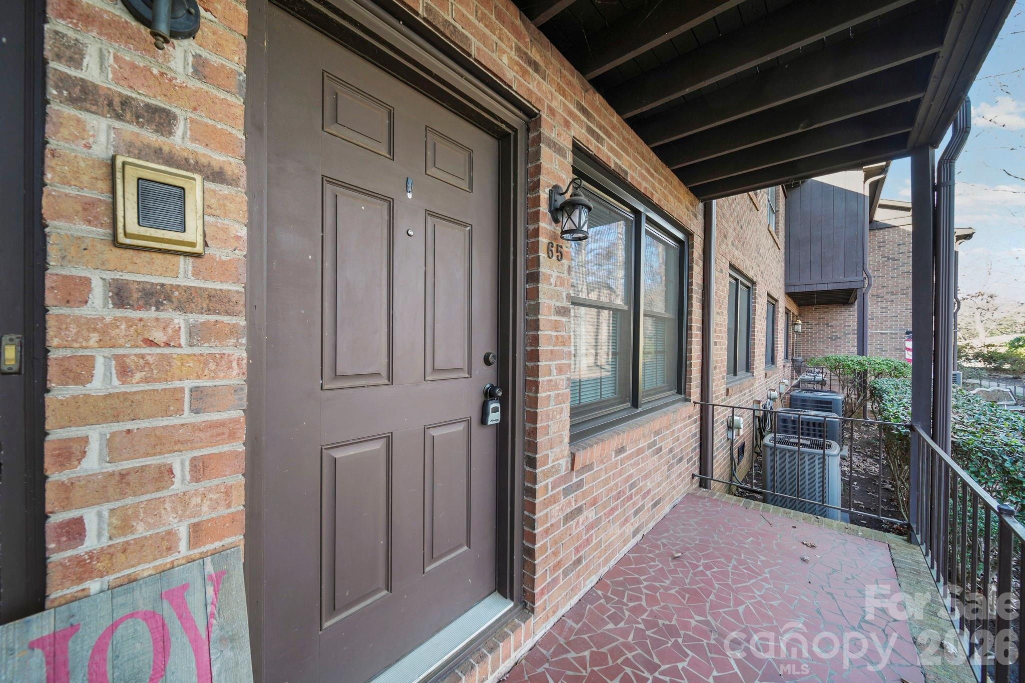 855 Nottingham Drive 65 Property Photo 1