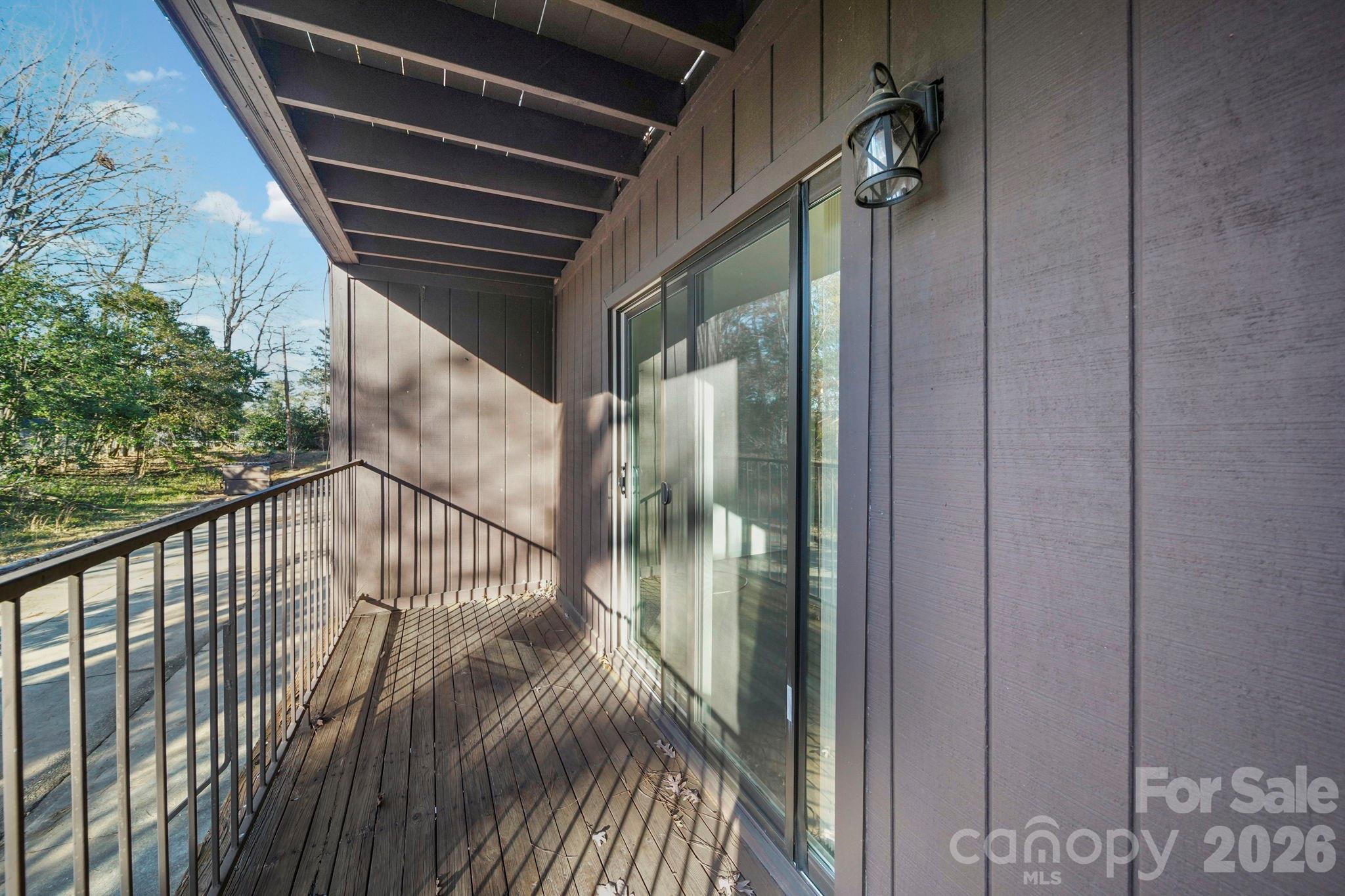 855 Nottingham Drive 65 Property Photo 28