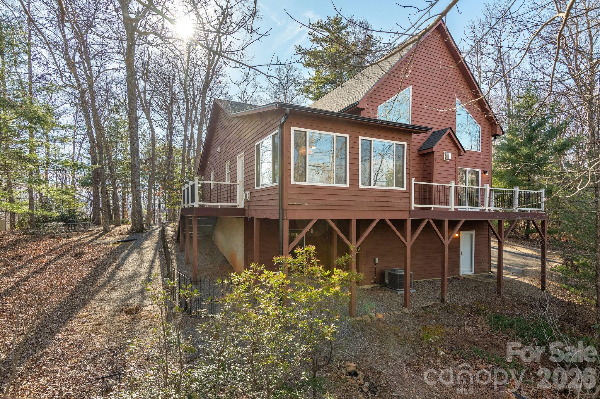 125 Buffalo Trail Property Photo 5