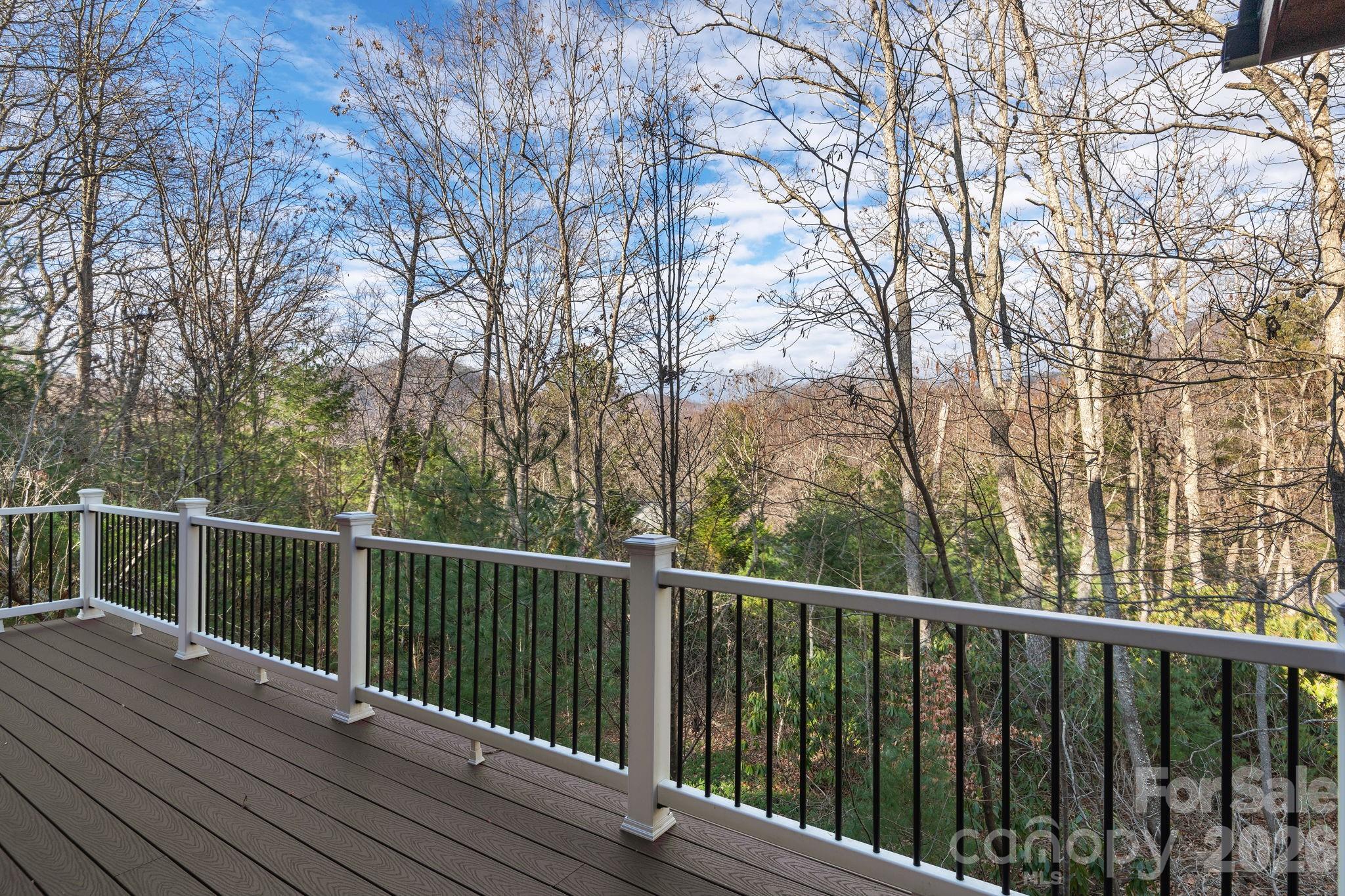 125 Buffalo Trail Property Photo 7