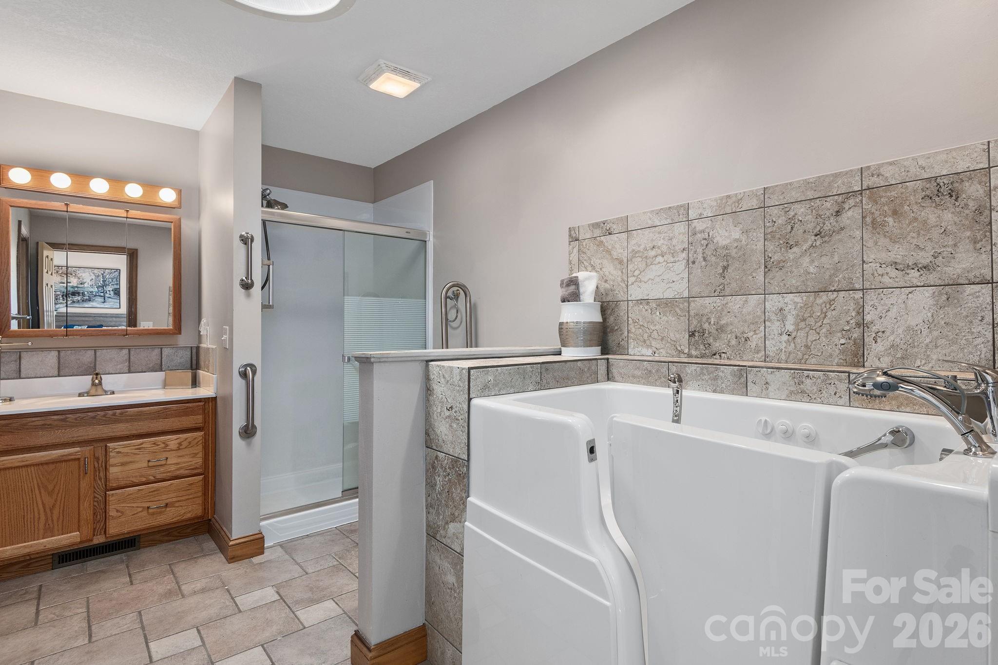 125 Buffalo Trail Property Photo 18