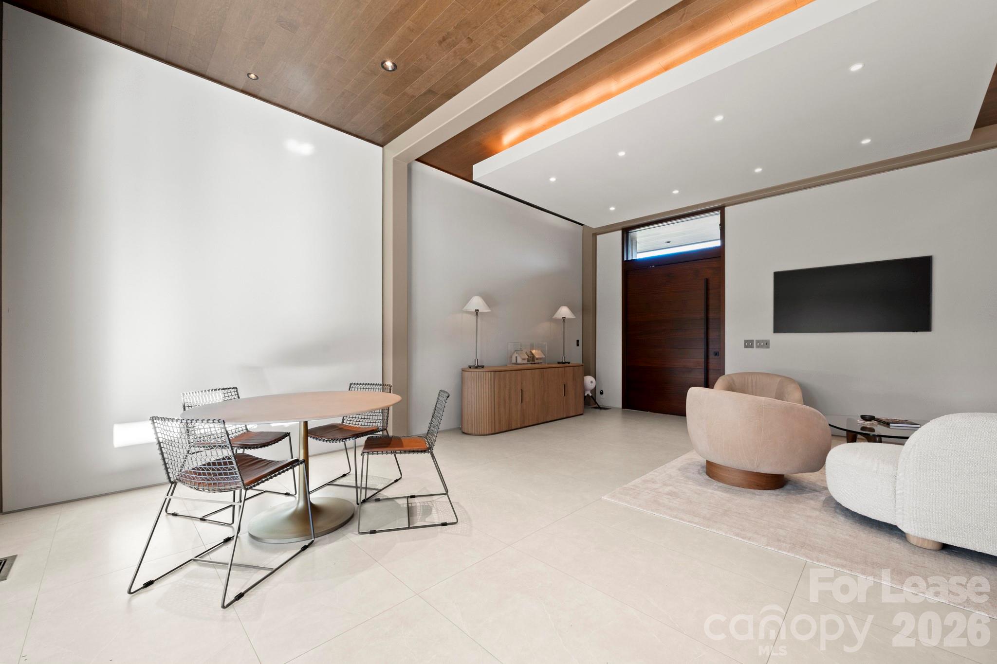 1709 Dearmon Drive Property Photo 8