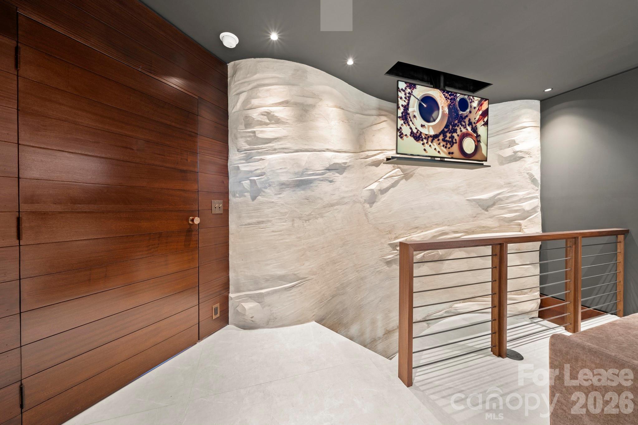 1709 Dearmon Drive Property Photo 30