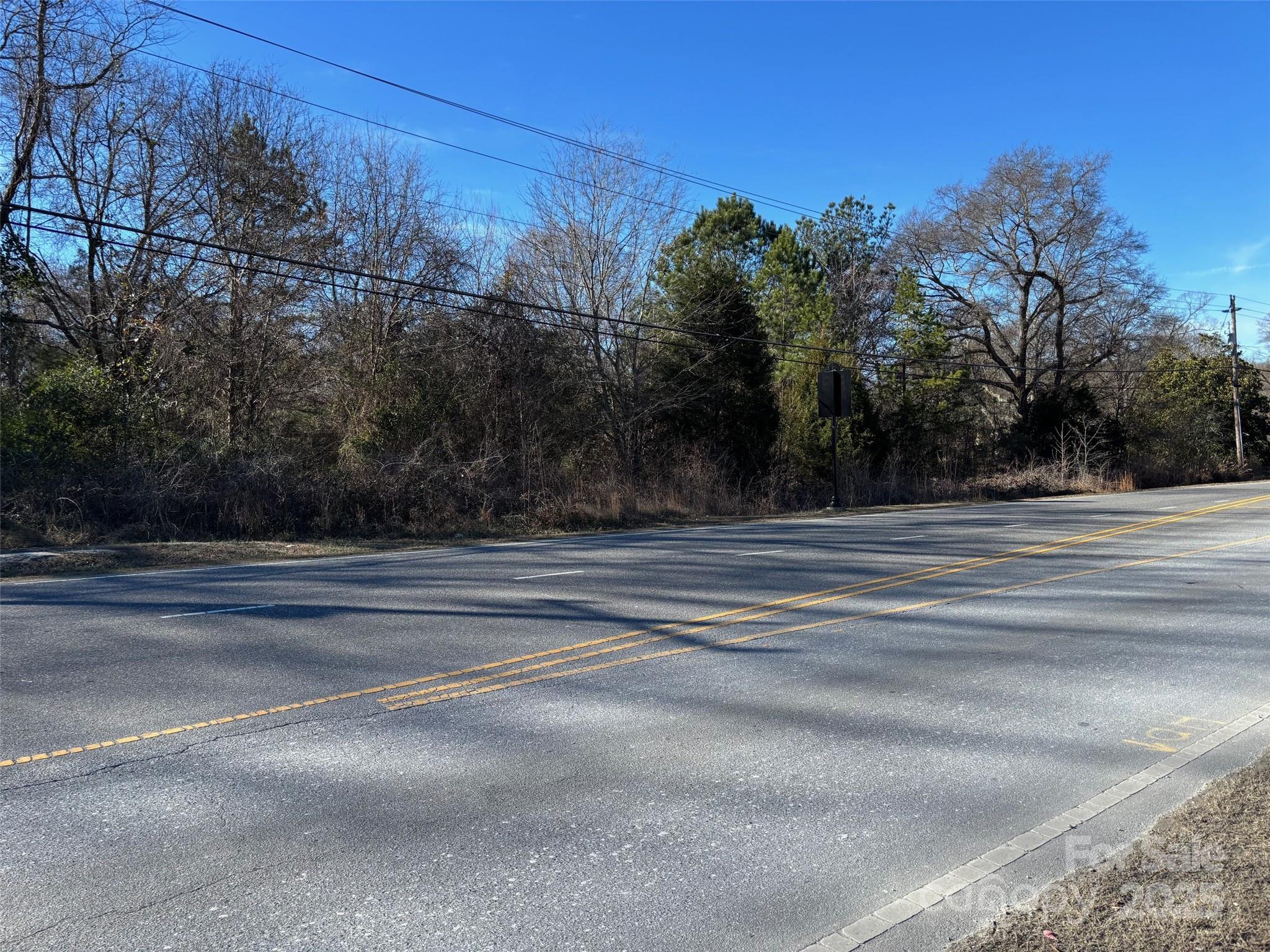 2015 Mountain Island Highway Property Photo