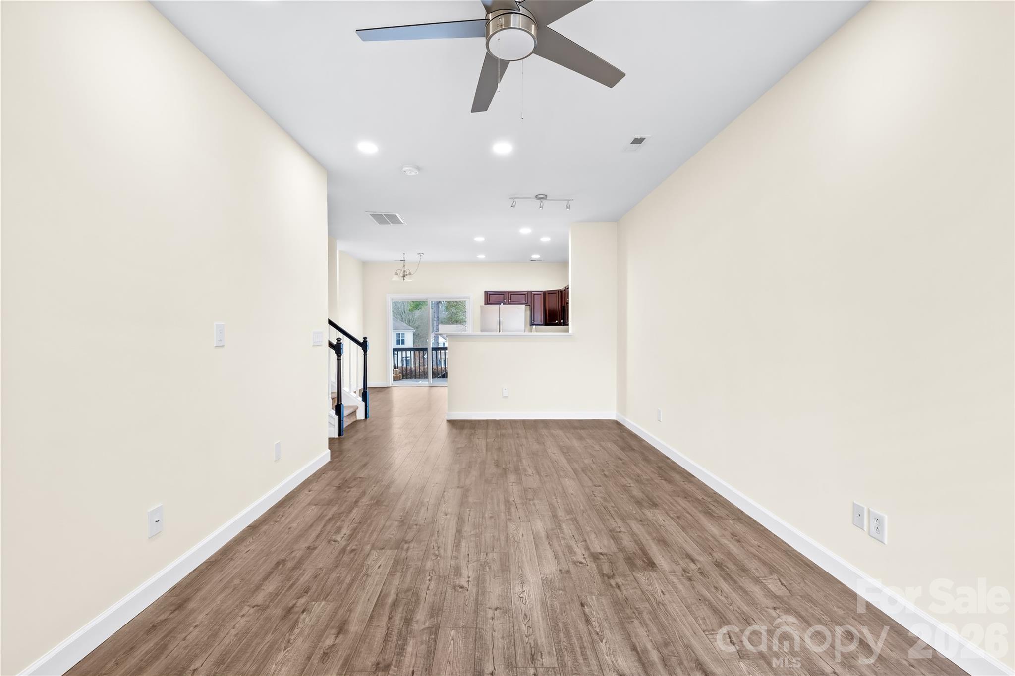 15558 Stronvar House Lane Property Photo 7