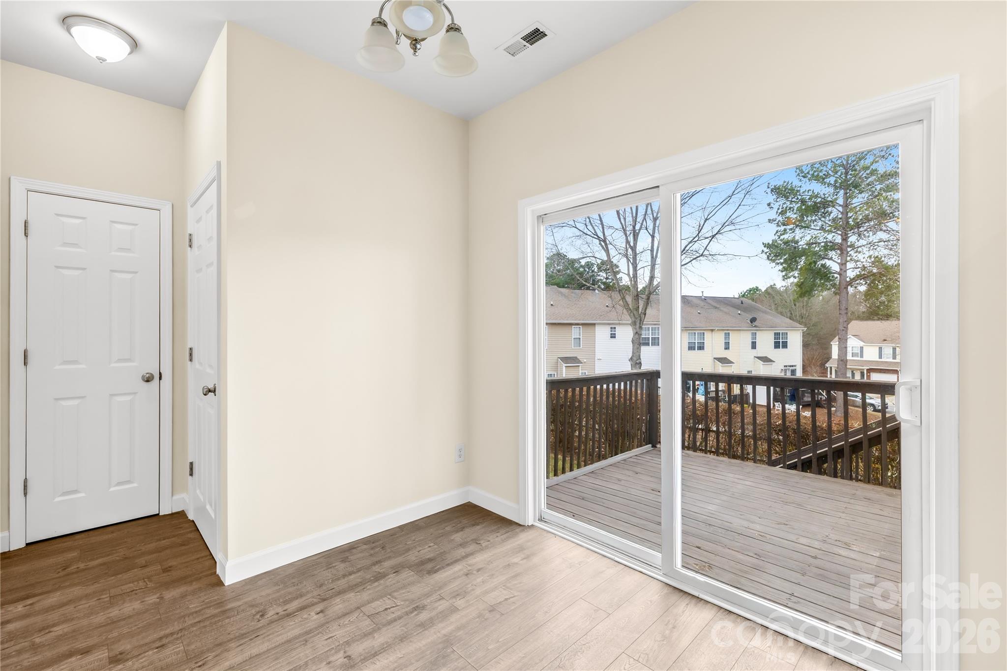 15558 Stronvar House Lane Property Photo 15