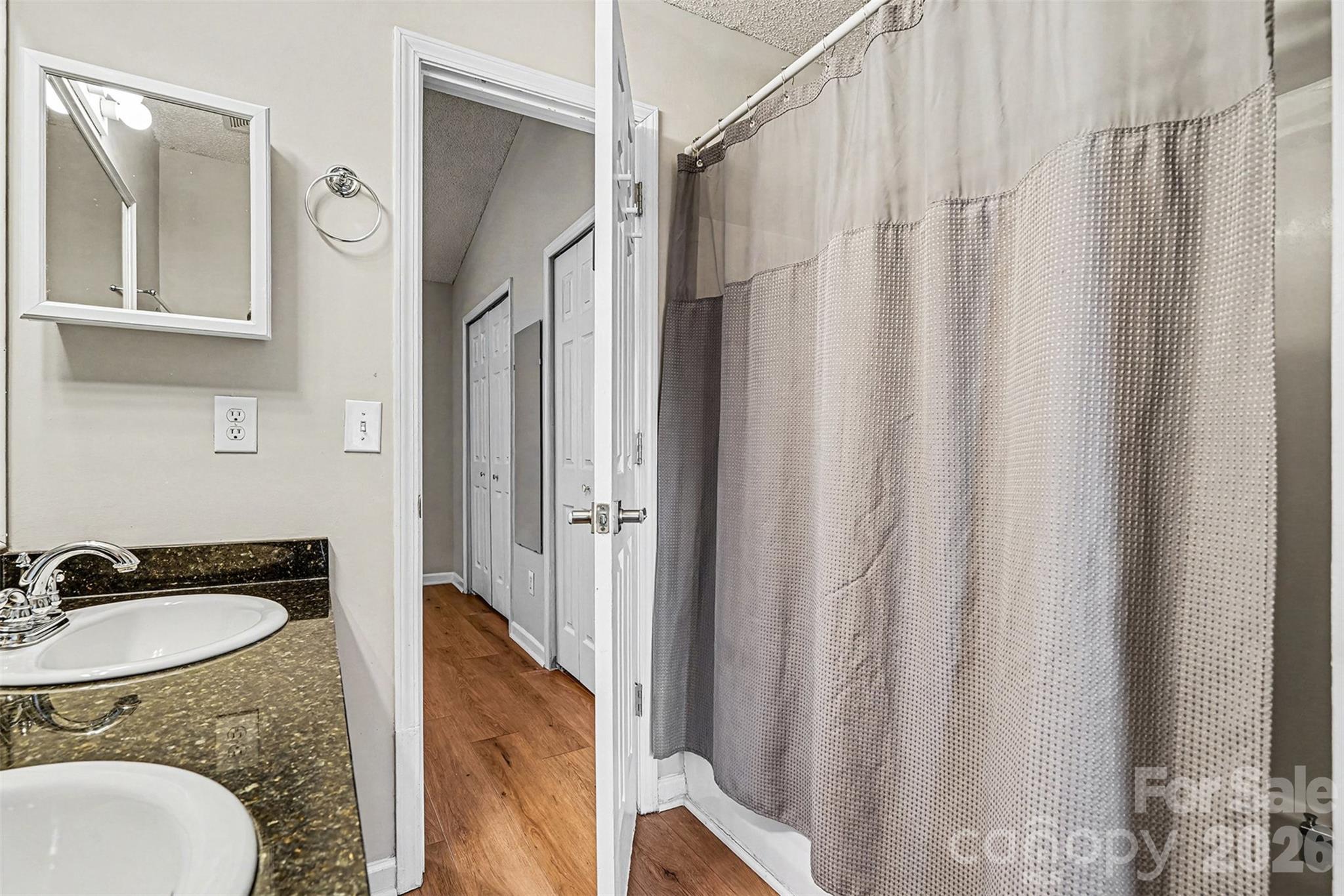 1825 Birch Heights Court Property Photo 9