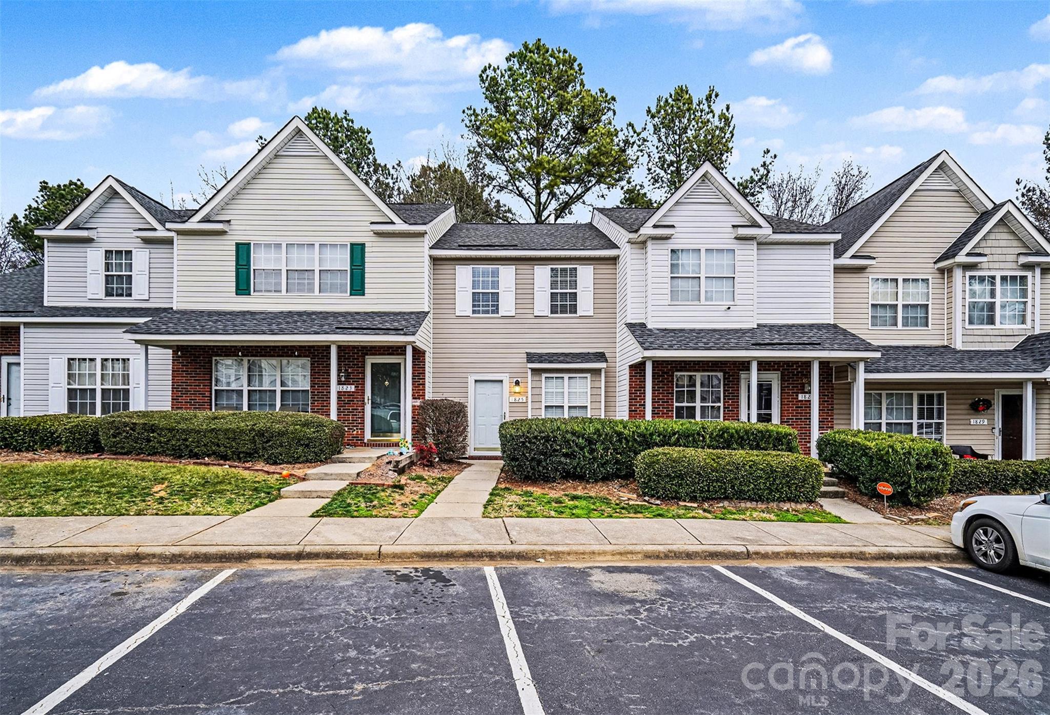 1825 Birch Heights Court Property Photo 13