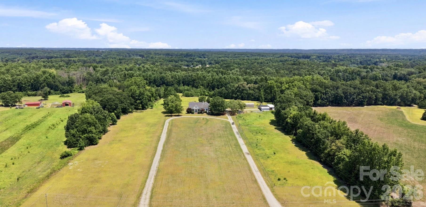 1004 Four Mile Loop Property Photo 2