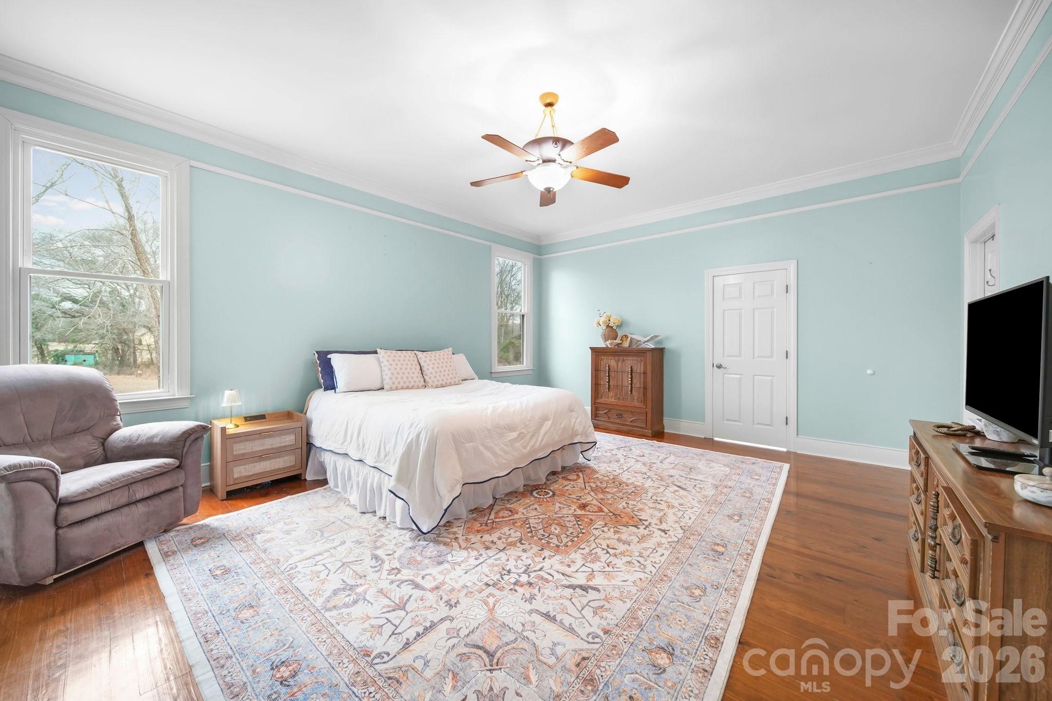 1004 Four Mile Loop Property Photo 16