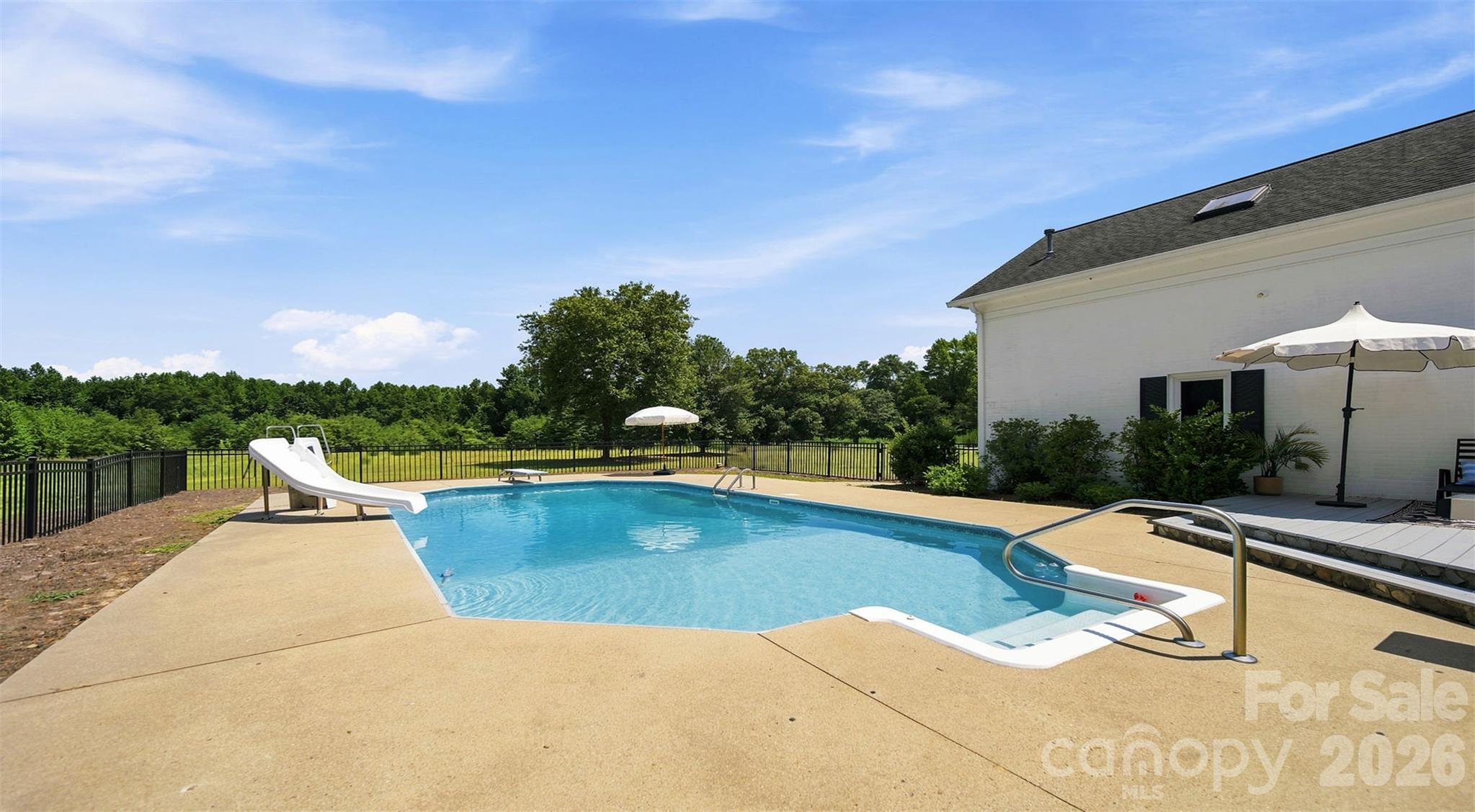 1004 Four Mile Loop Property Photo 33