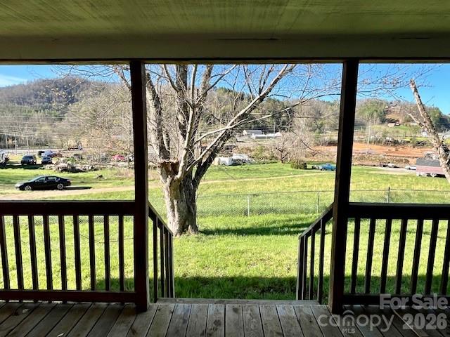 97 Oakland Drive Property Photo 2