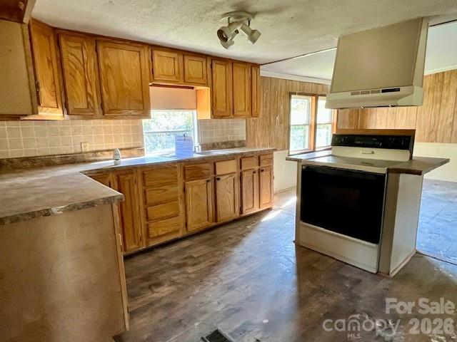 97 Oakland Drive Property Photo 6