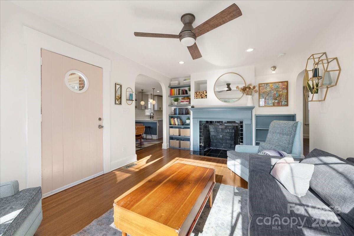 5712 Oak Drive Property Photo 8