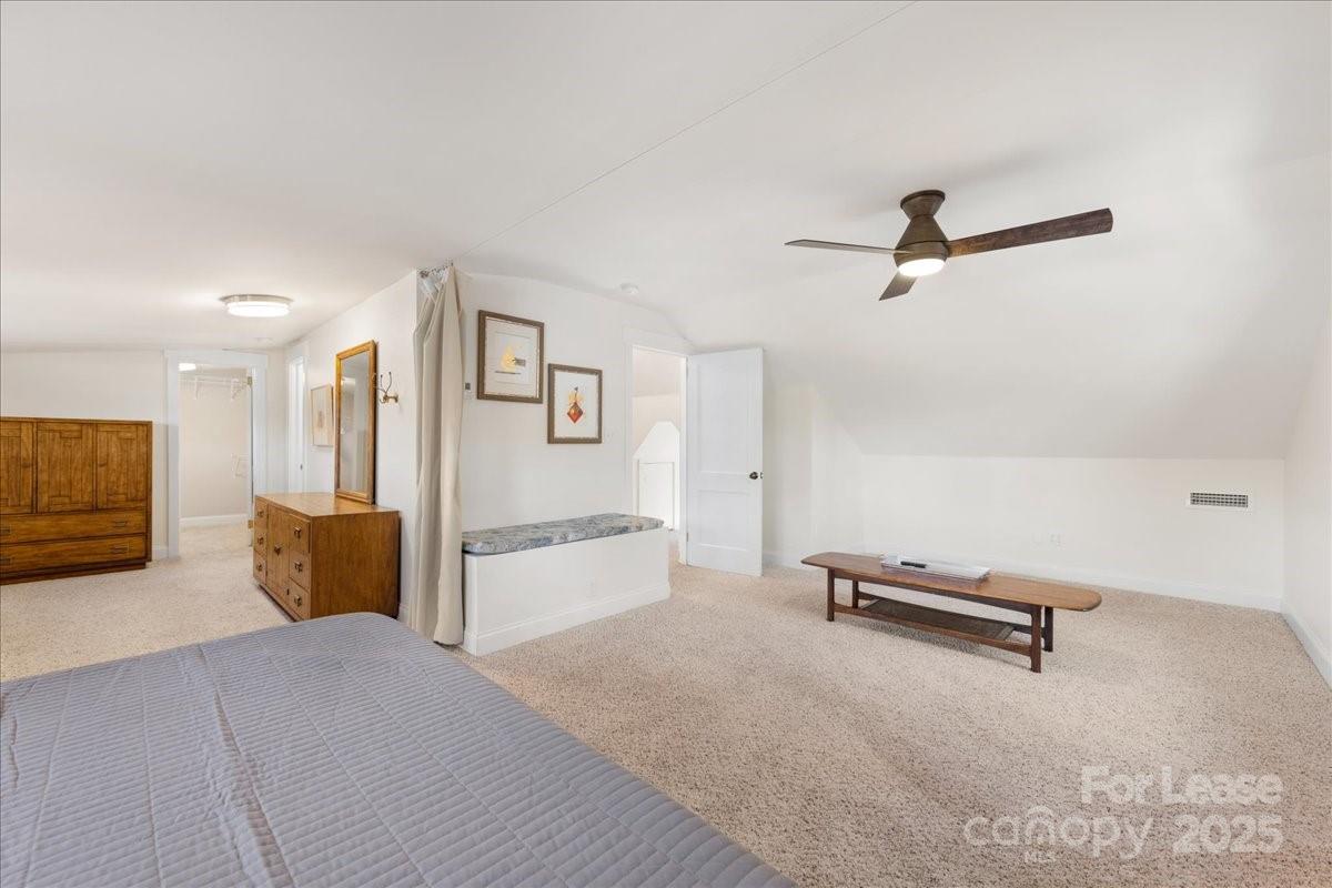 5712 Oak Drive Property Photo 23