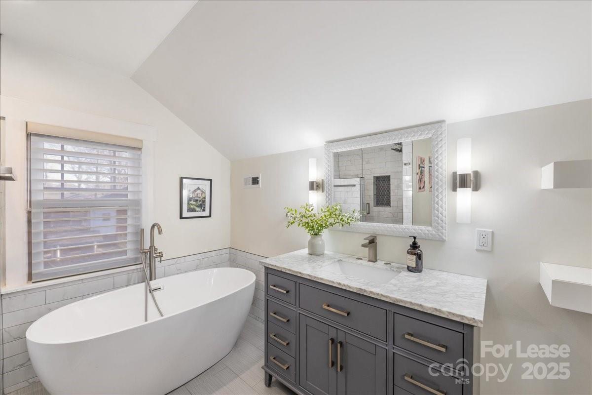 5712 Oak Drive Property Photo 28