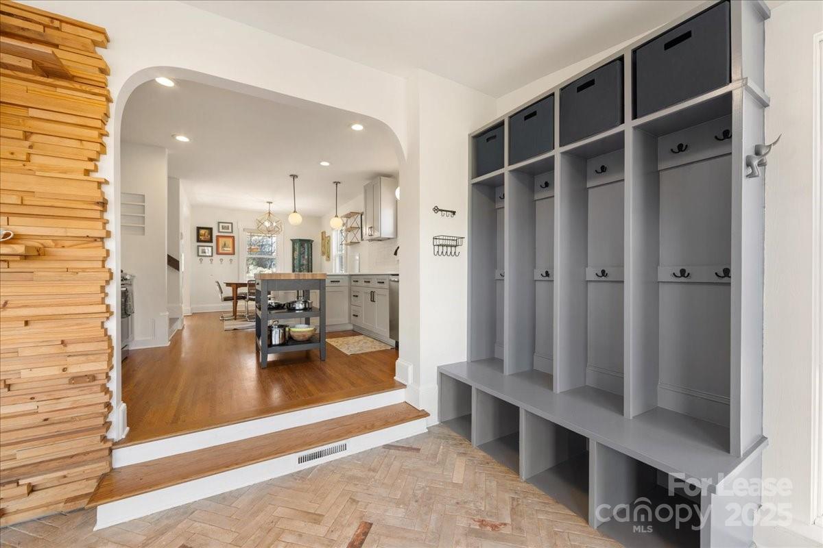 5712 Oak Drive Property Photo 30
